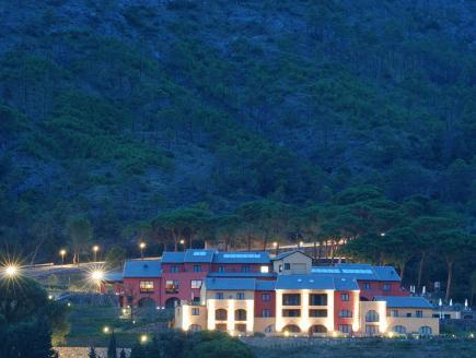 Ngoại cảnh khách sạn