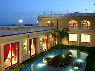 Ngoại cảnh khách sạn