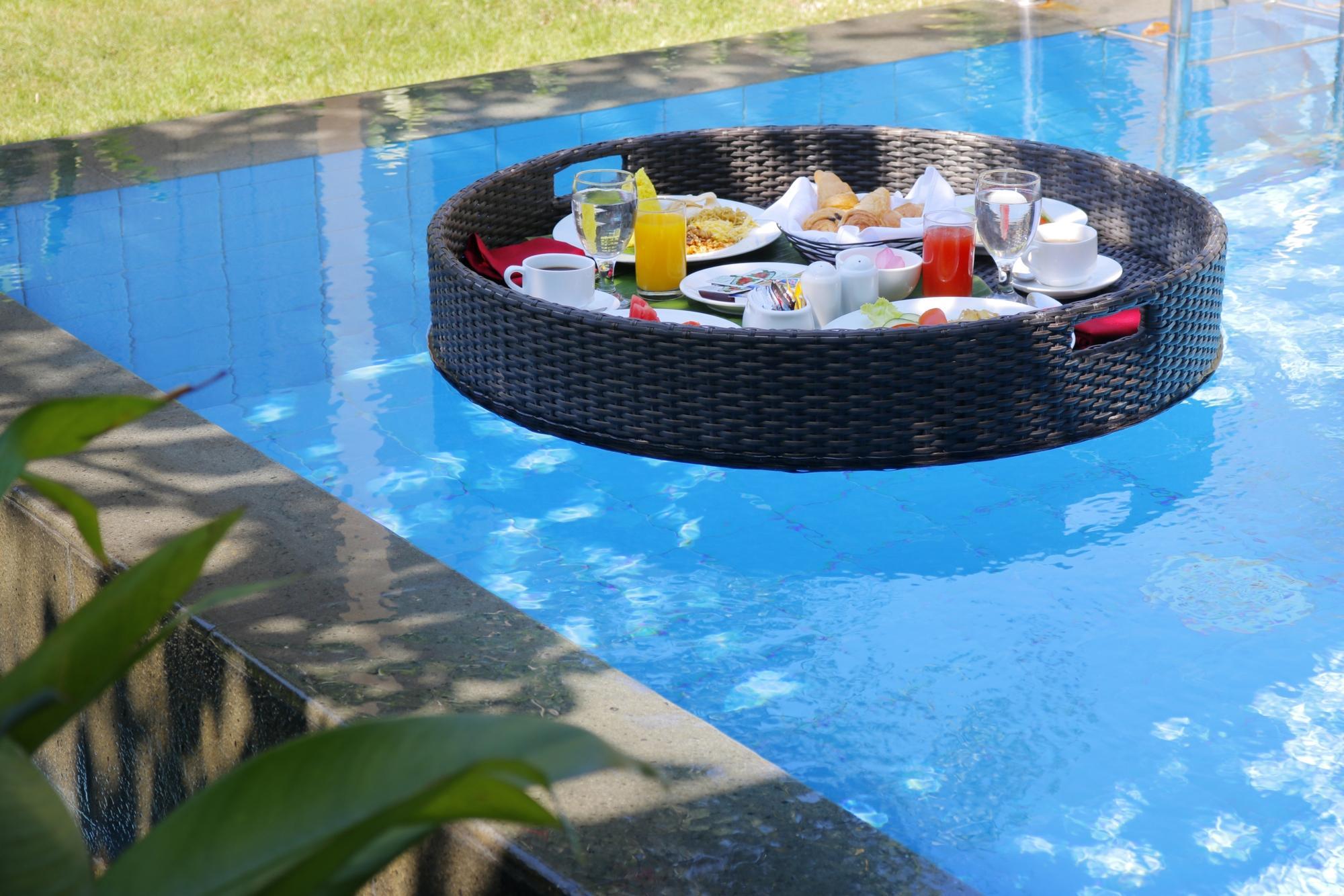 Đồ ăn và thức uống