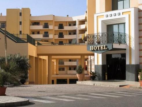 Ngoại cảnh khách sạn