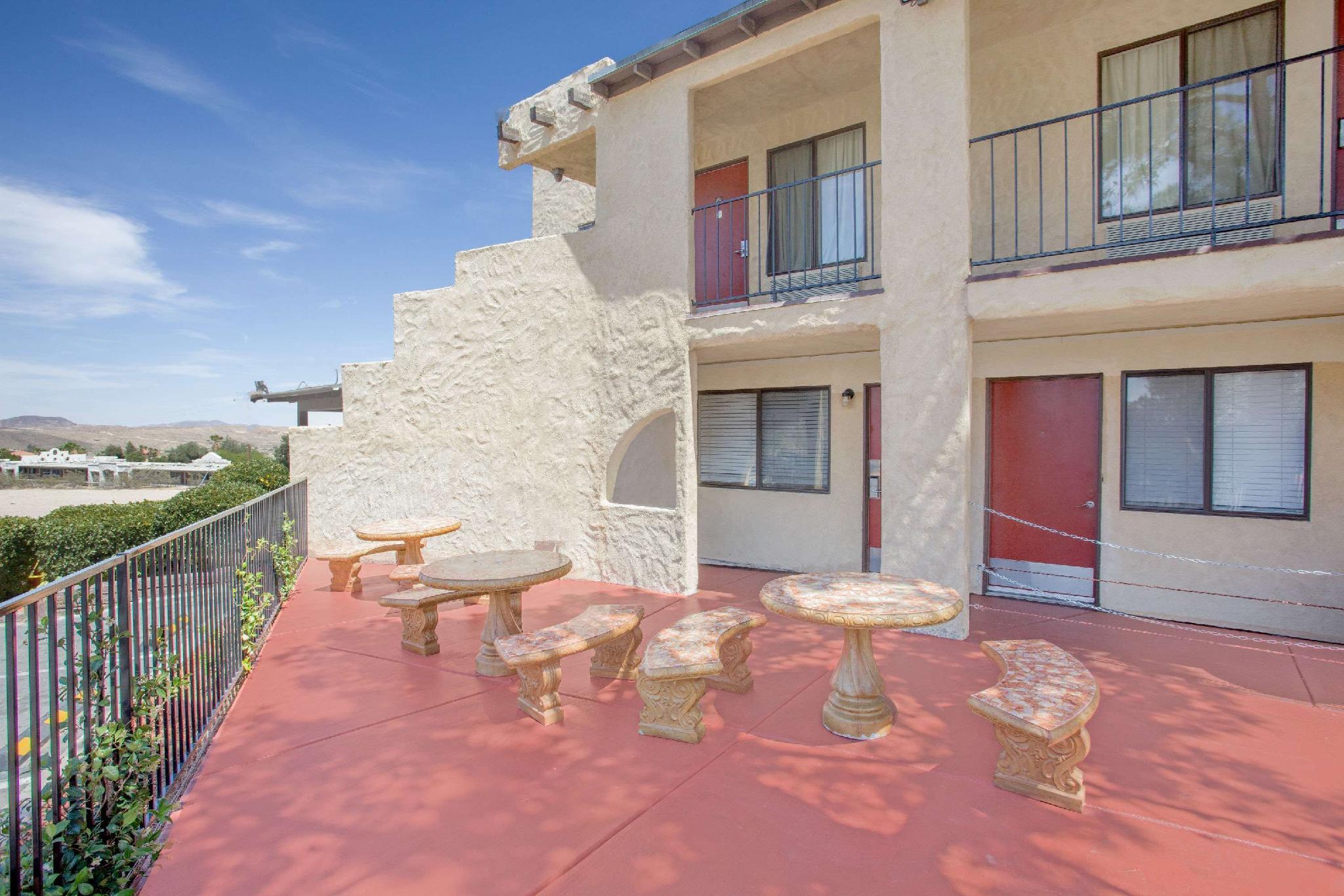 Ngoại cảnh khách sạn