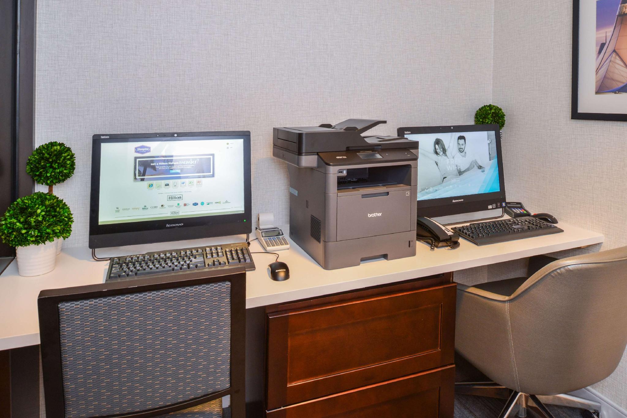 Trung tâm hội nghị