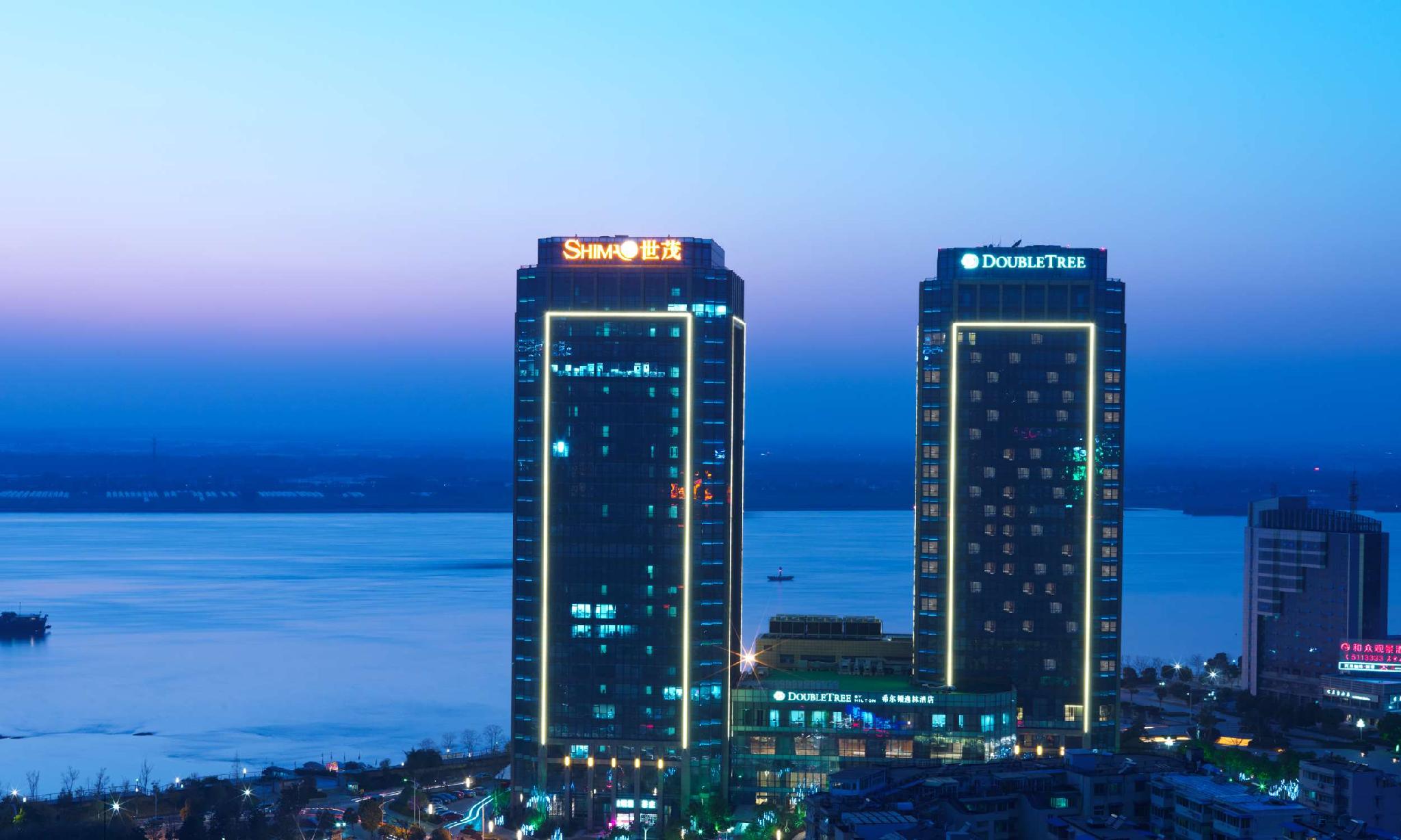 Ngoại cảnh khách sạn