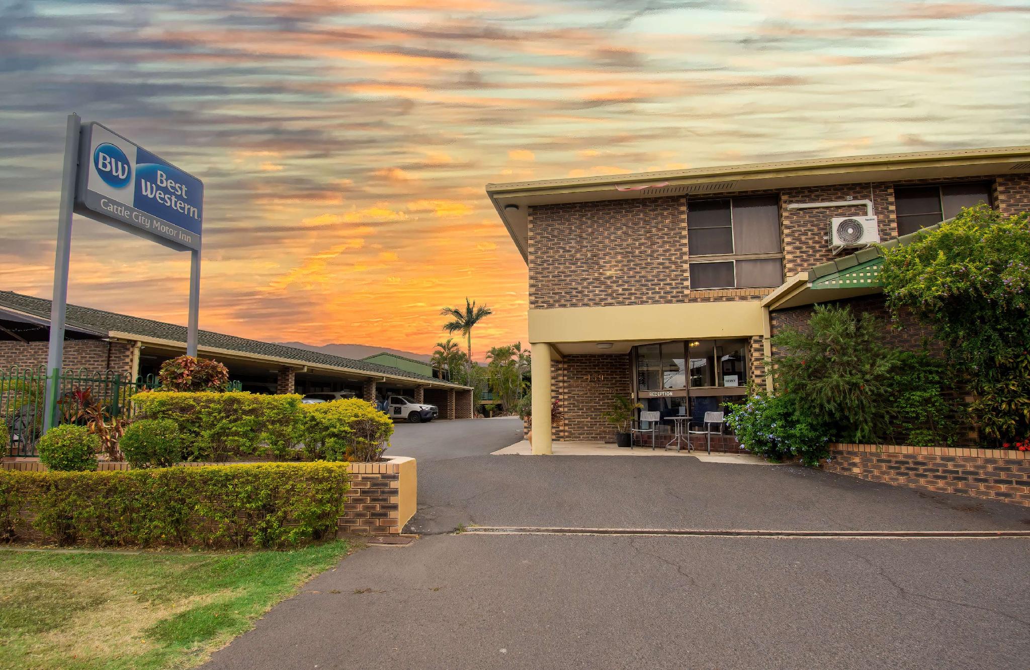 Ngoại cảnh khách sạn