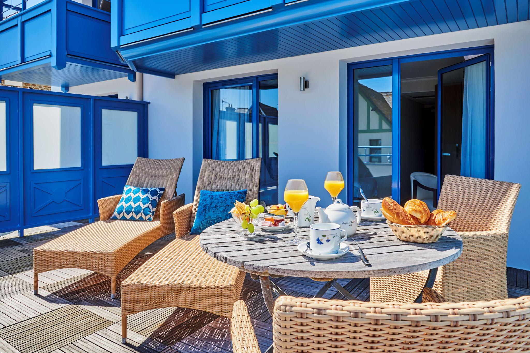 Ngoại cảnh khách sạn