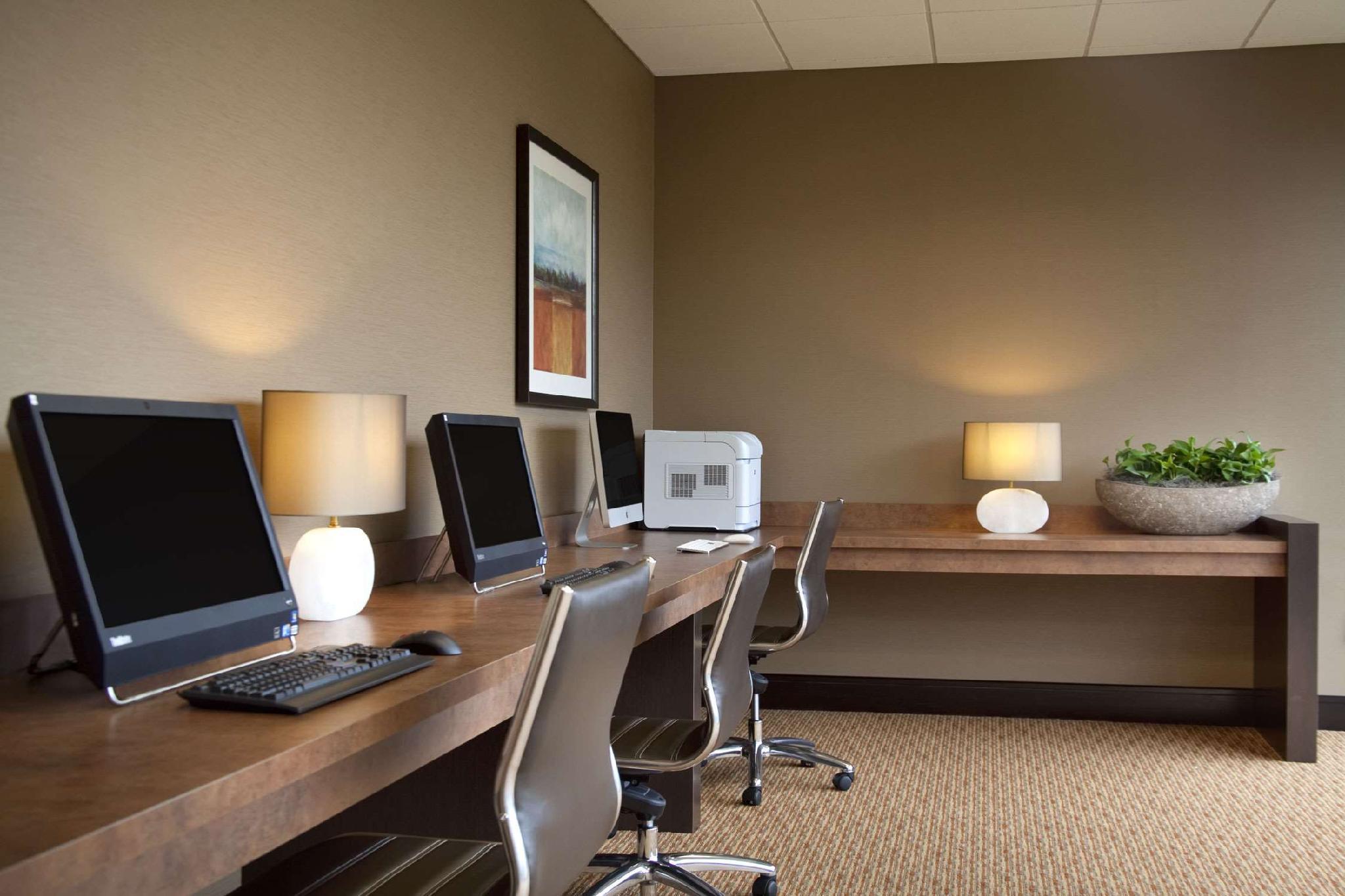 Trung tâm hội nghị