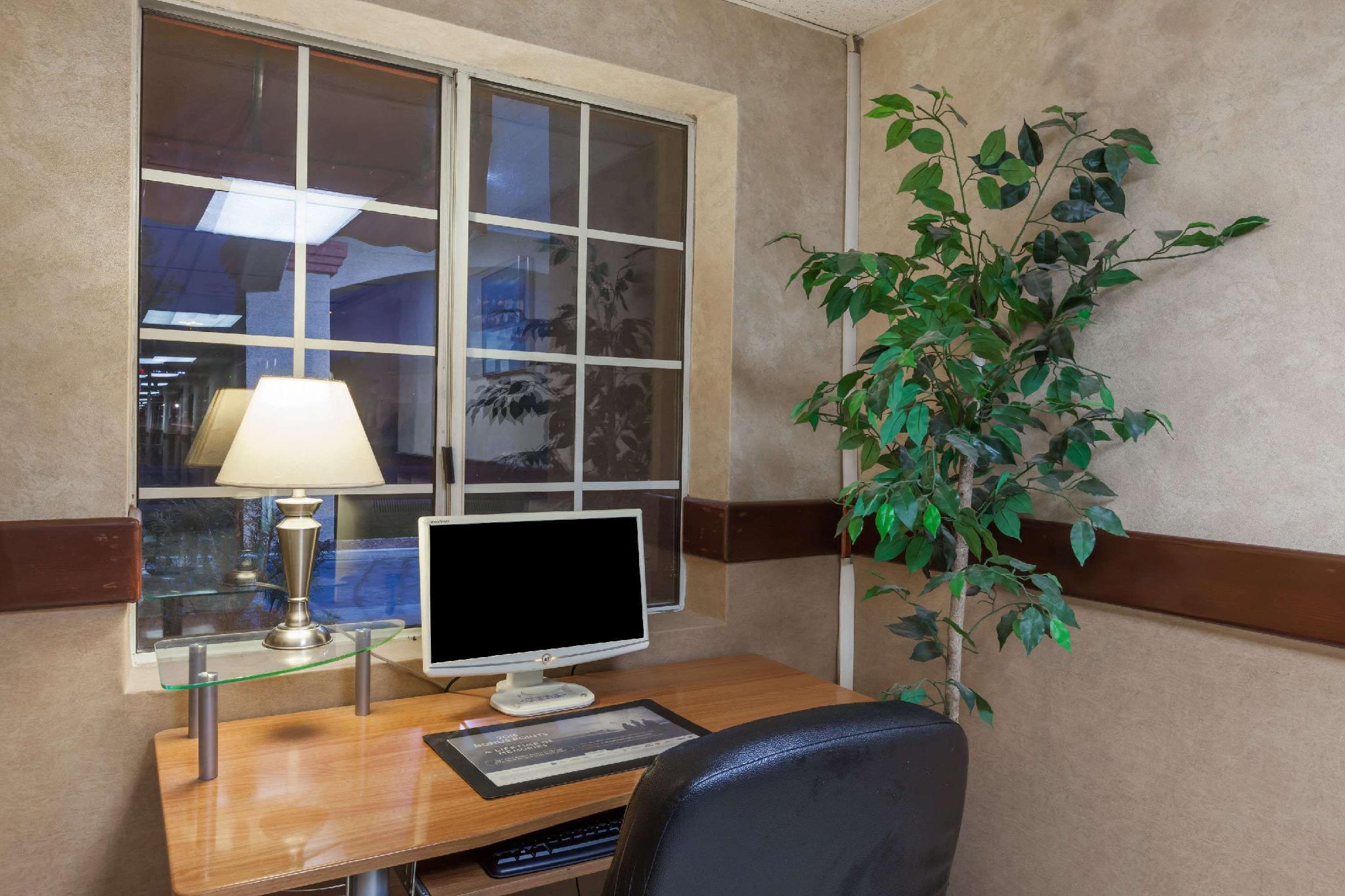 Trung tâm hội nghị