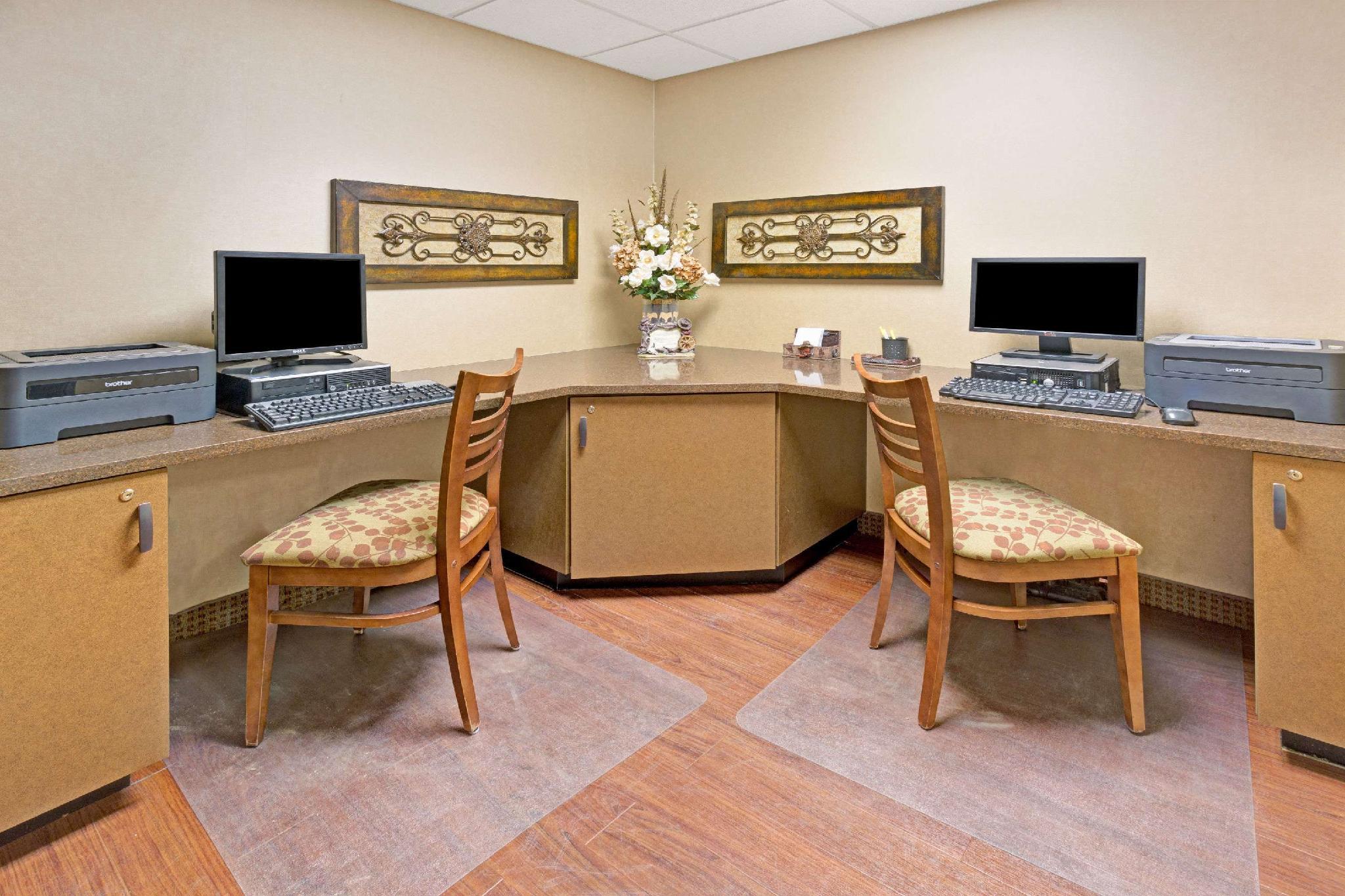 Trung tâm hội nghị