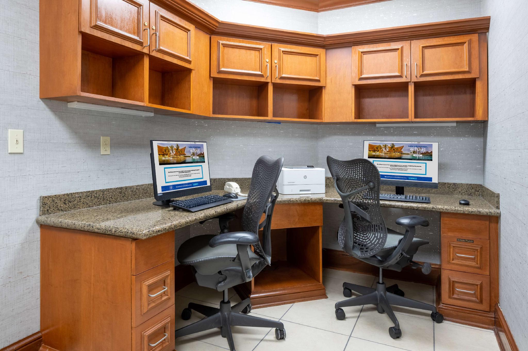 Trung tâm hội nghị