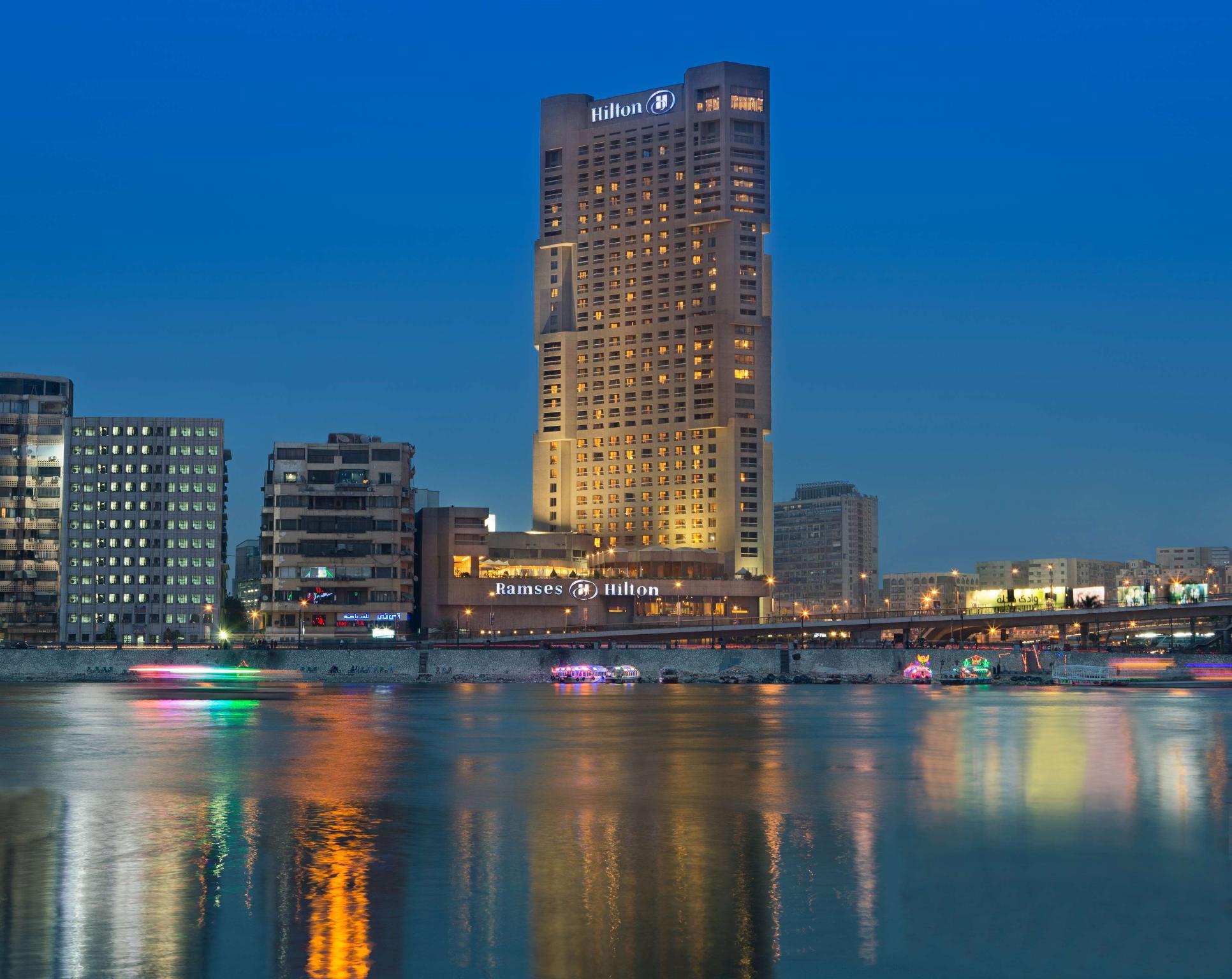 Ngoại cảnh khách sạn