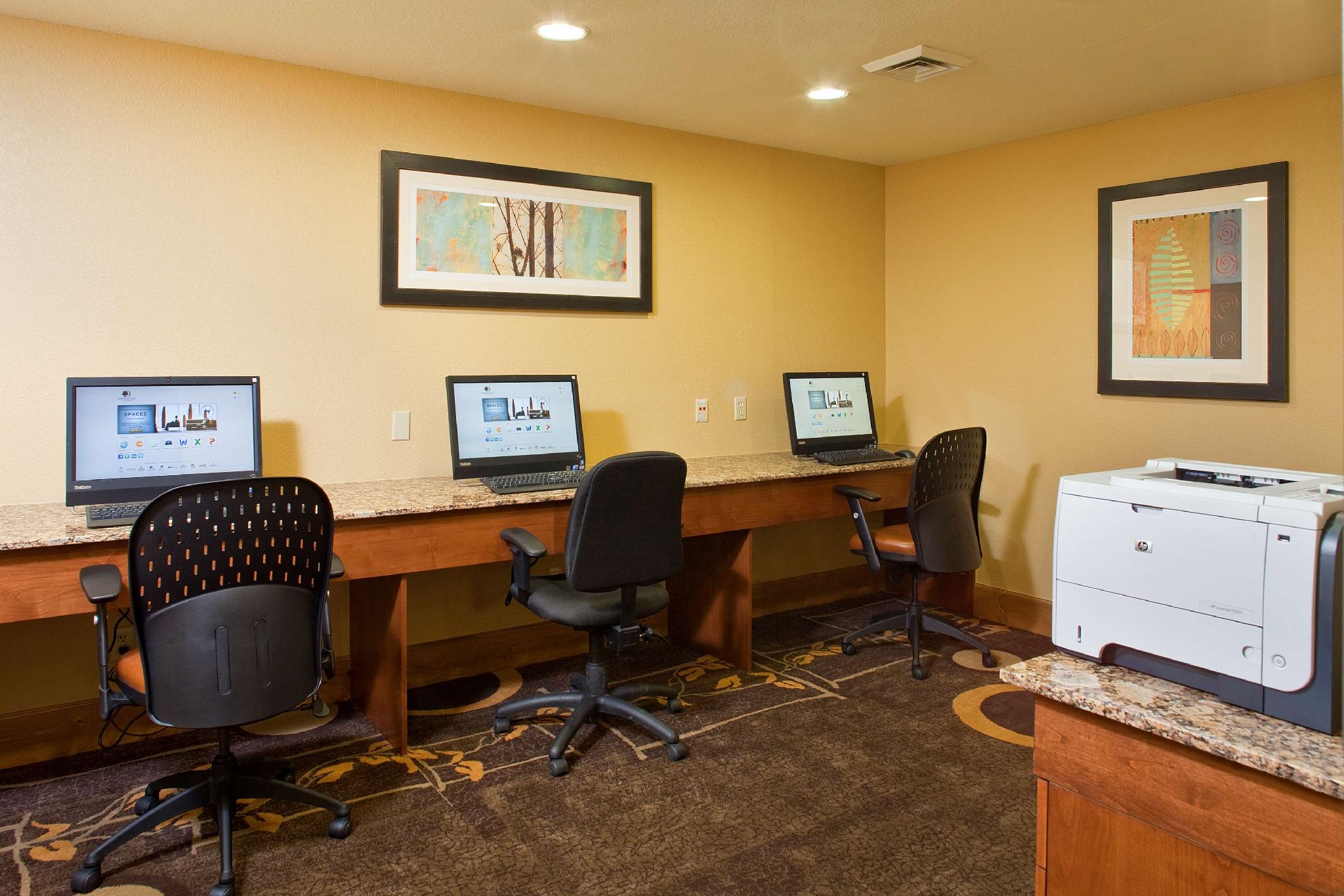 Trung tâm hội nghị