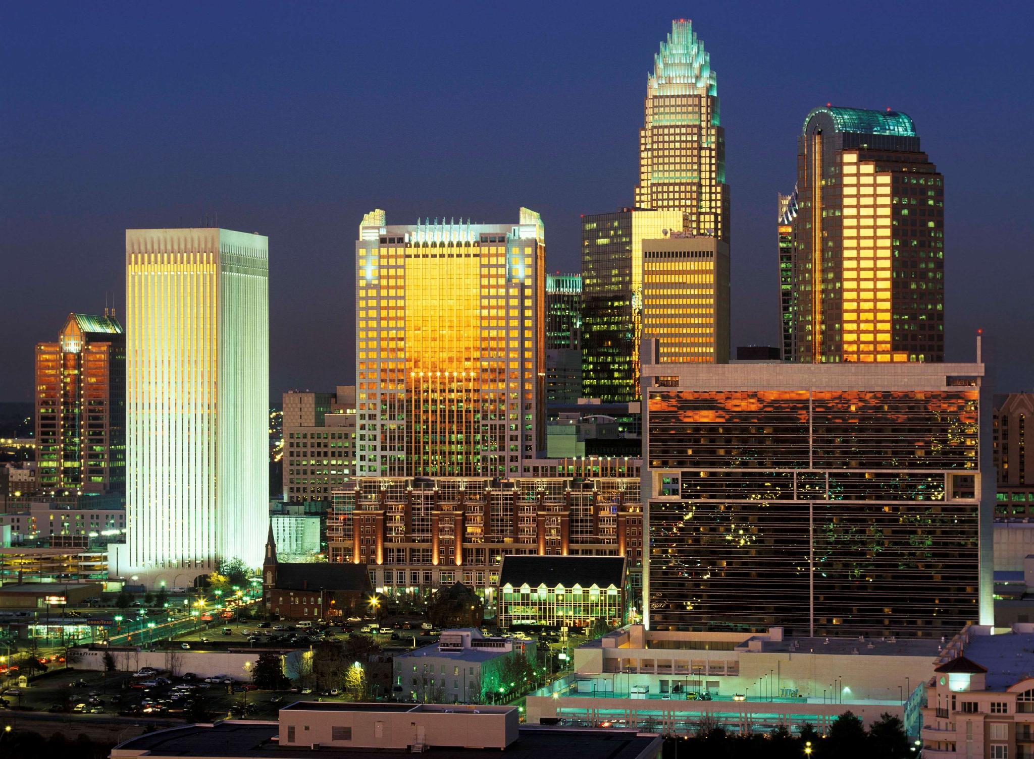 Ngoại cảnh khách sạn