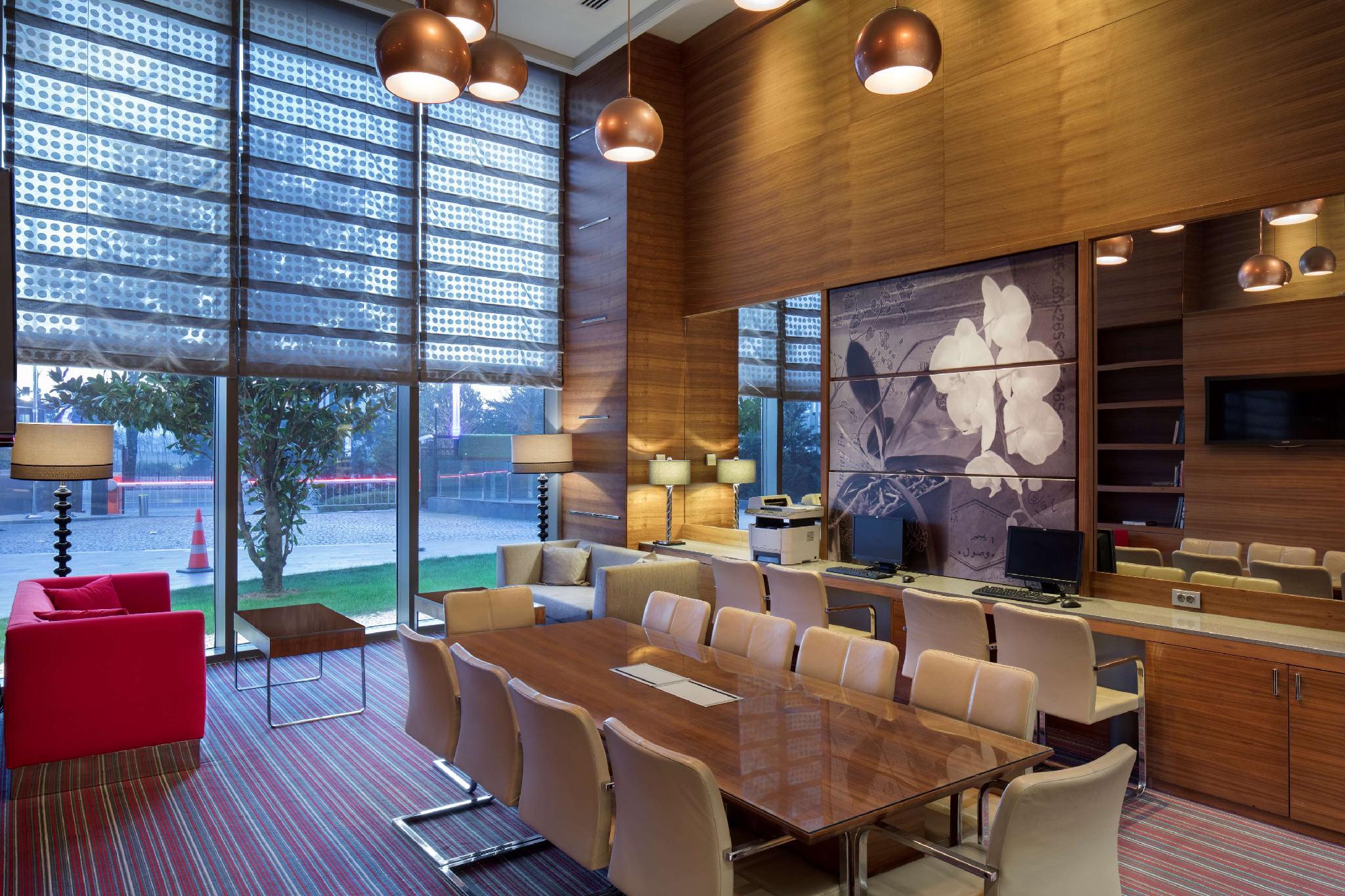 Trung tâm hội nghị