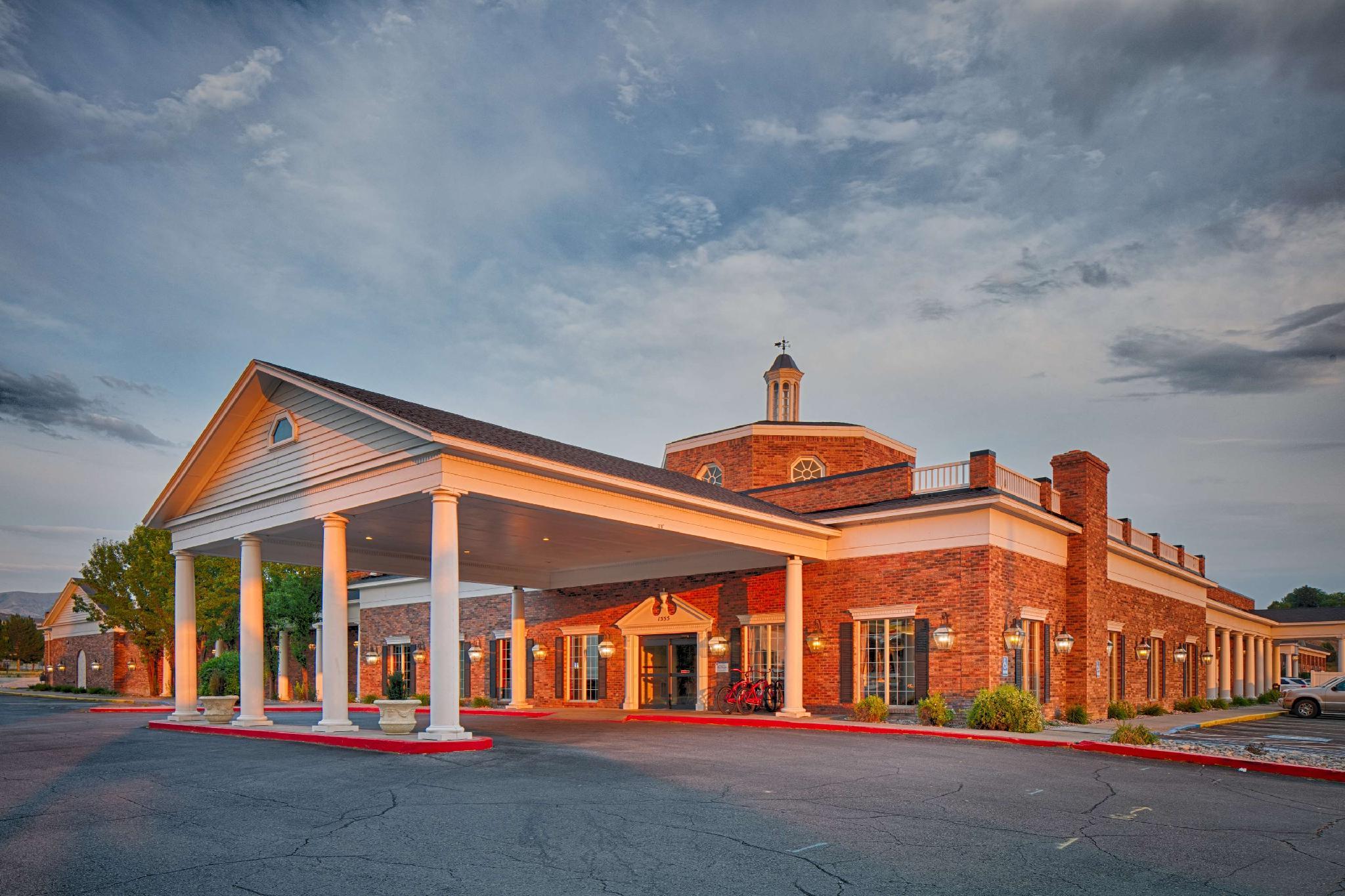 Ngoại cảnh khách sạn