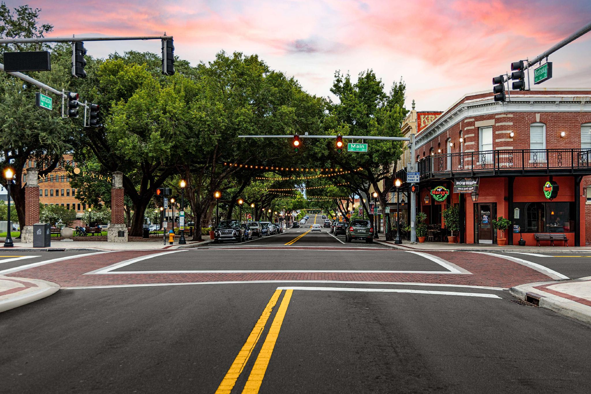 Nơi tham quan gần đây