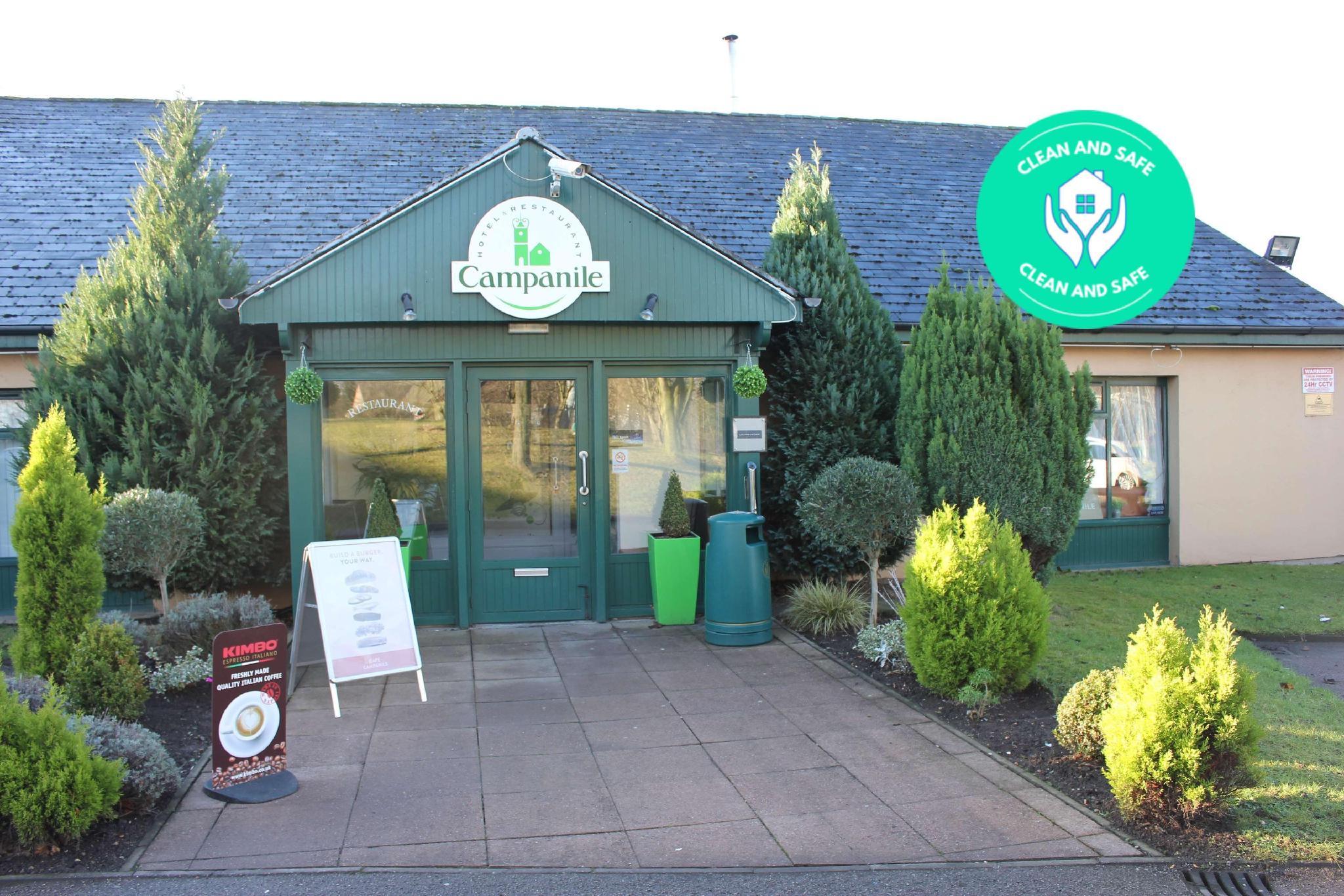 Ngoại cảnh khách sạn