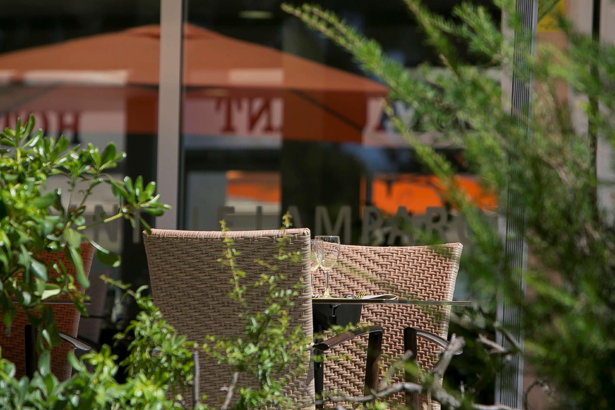 Ngoại cảnh khách sạn