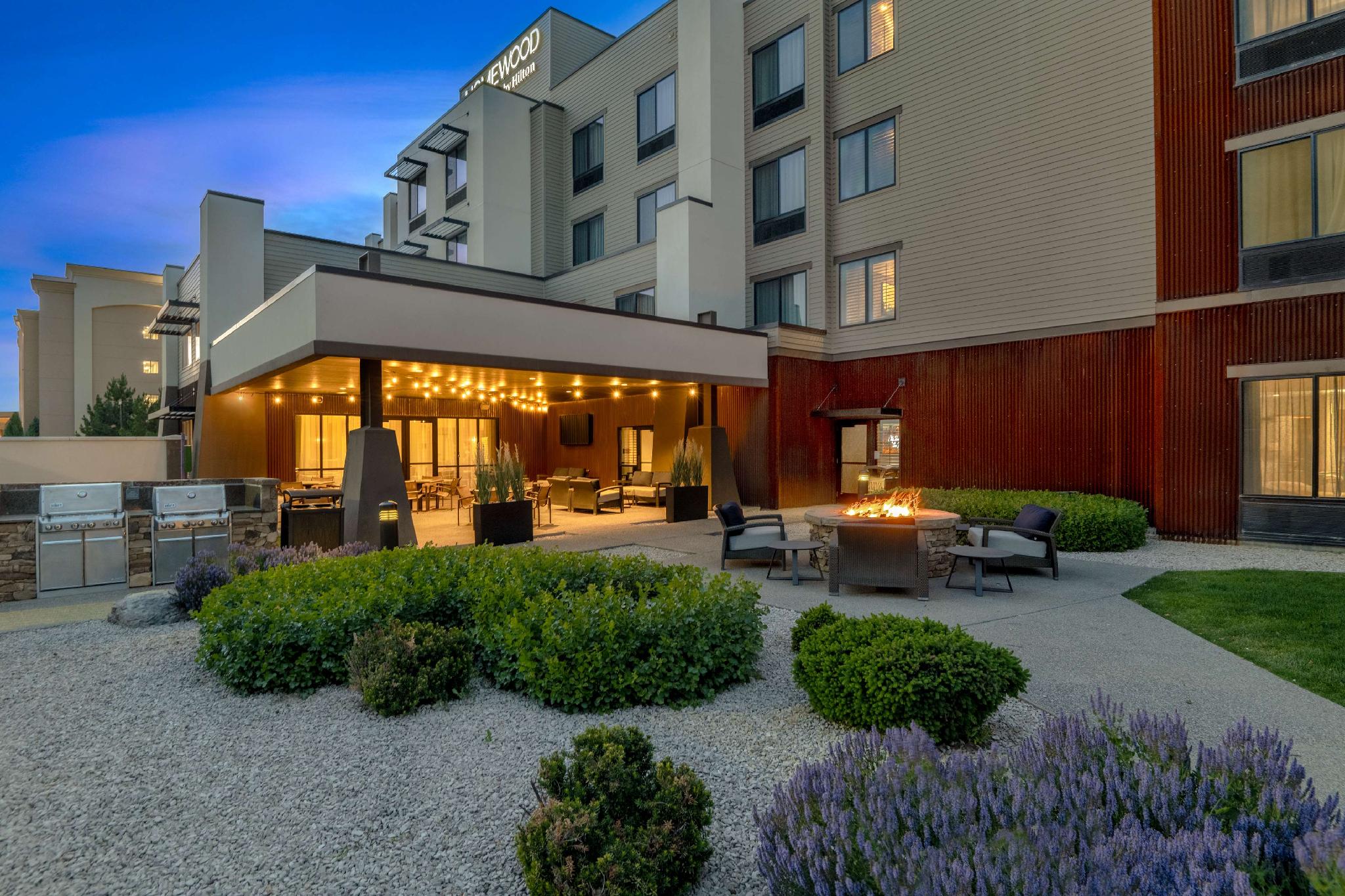 Ngoại cảnh khách sạn