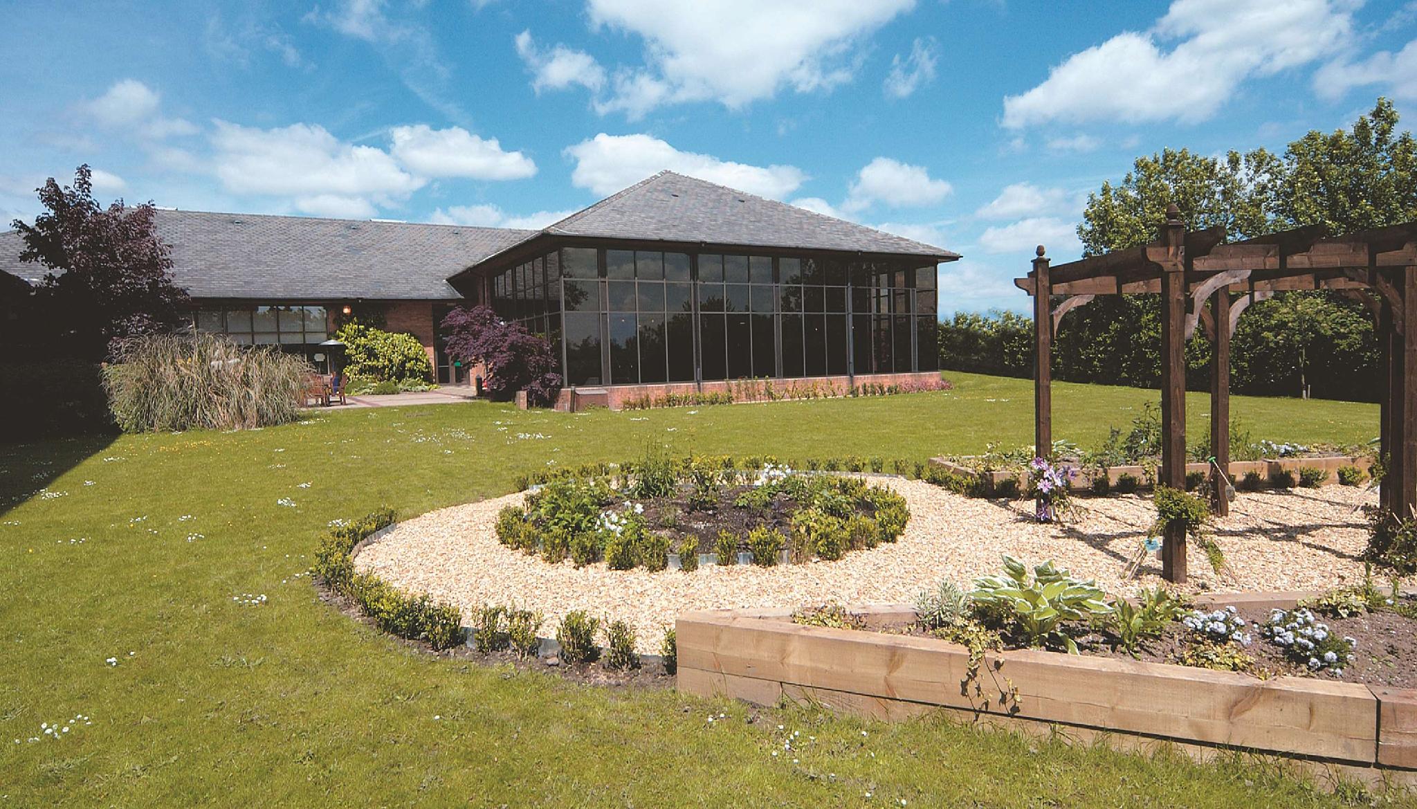 Ngoại cảnh khách sạn