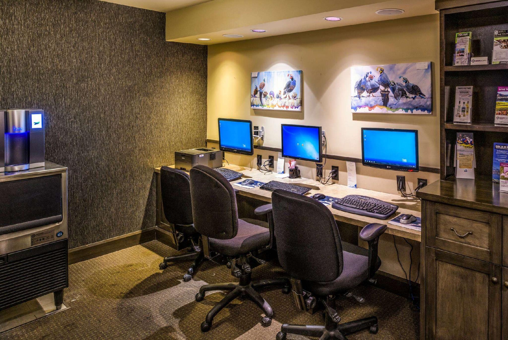 Trung tâm hội nghị