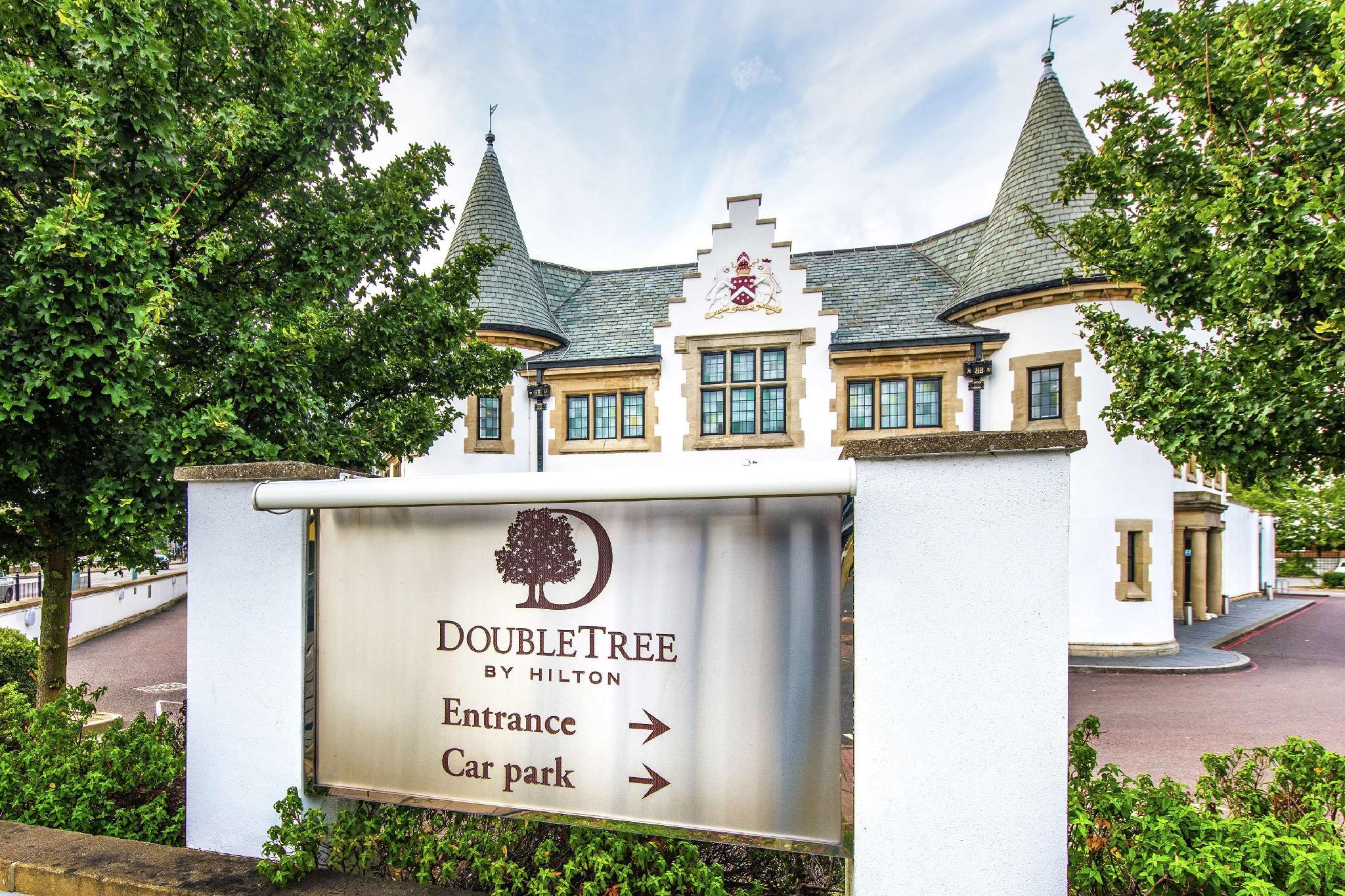 Ngoại cảnh khách sạn