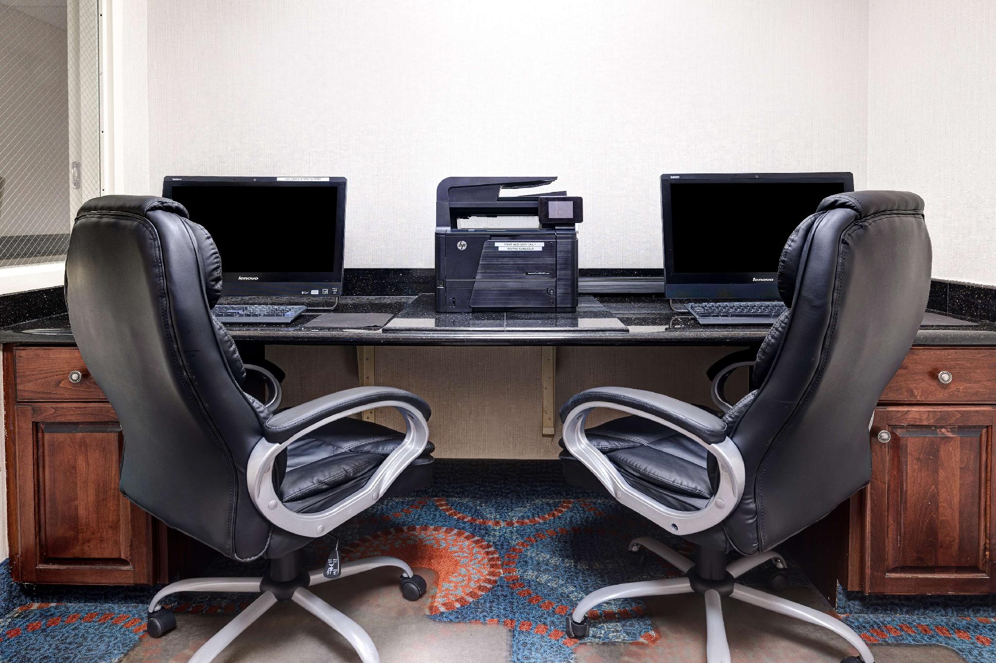 Trung tâm hội nghị