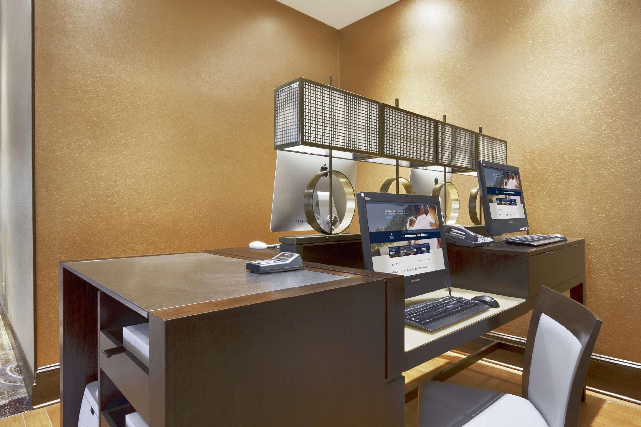 Trung tâm hội nghị