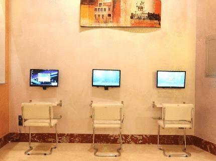 Trung tâm hội nghị