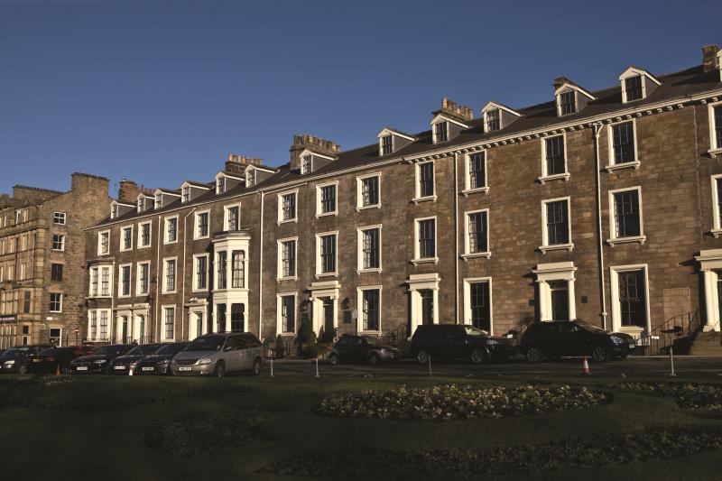 Ngoại cảnh khách sạn