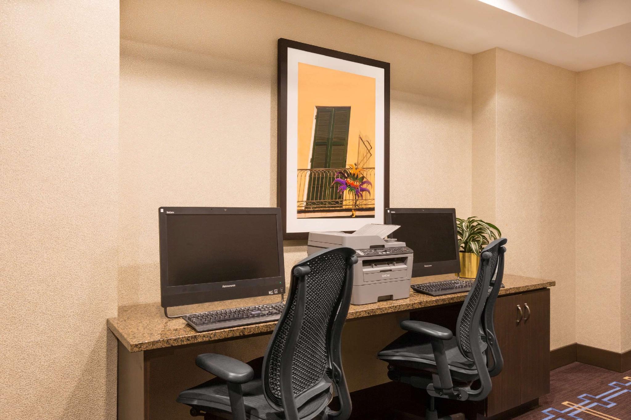 Trung tâm hội nghị