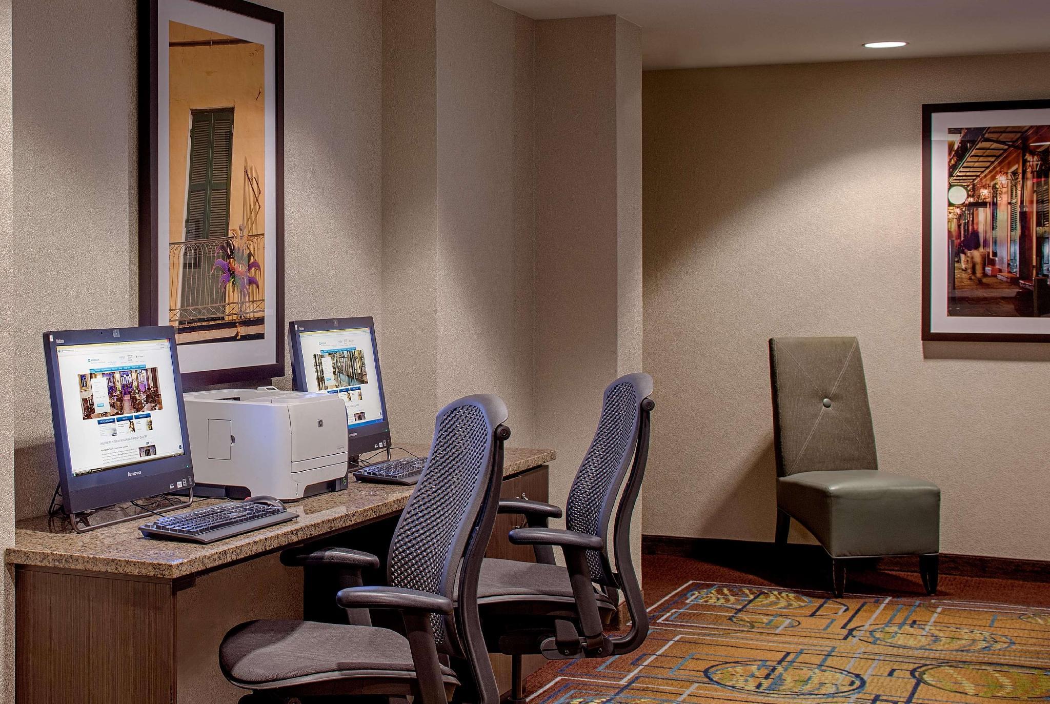 Trung tâm hội nghị