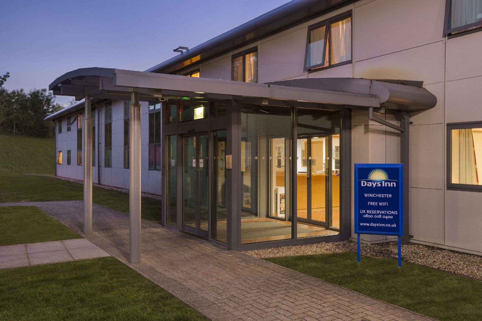 Ngoại cảnh khách sạn