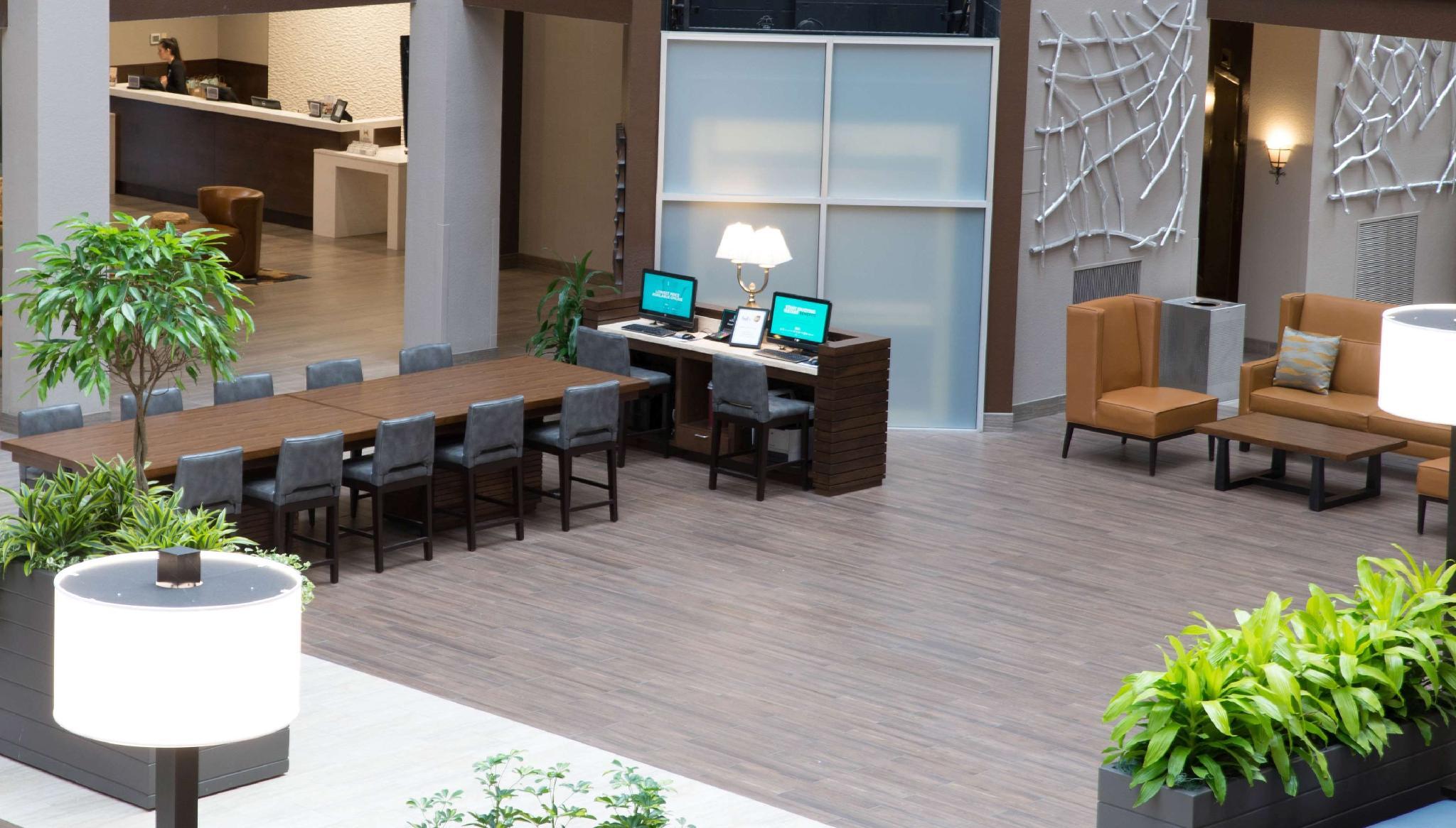 Trung tâm hội nghị