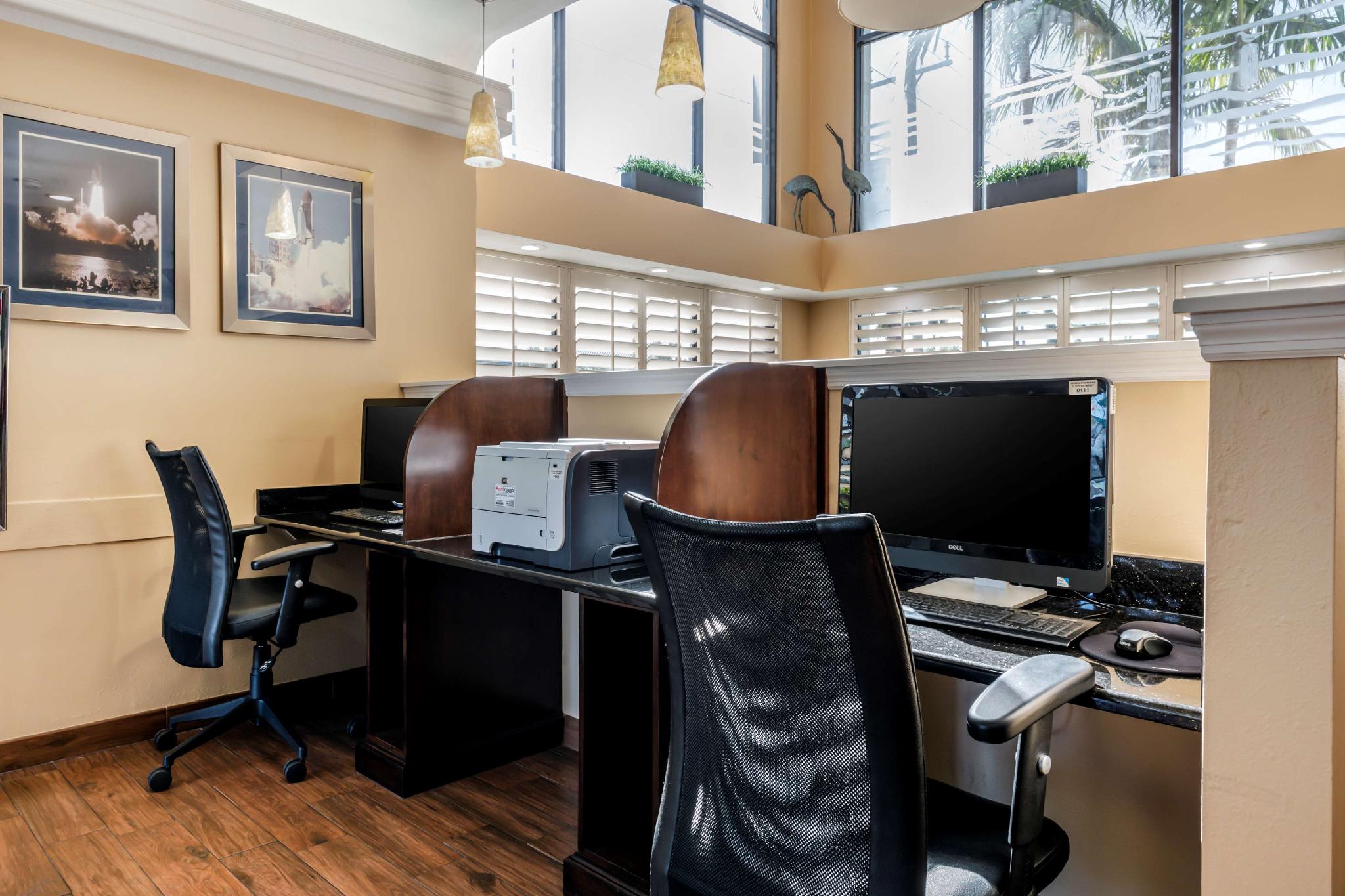 Trung tâm hội nghị