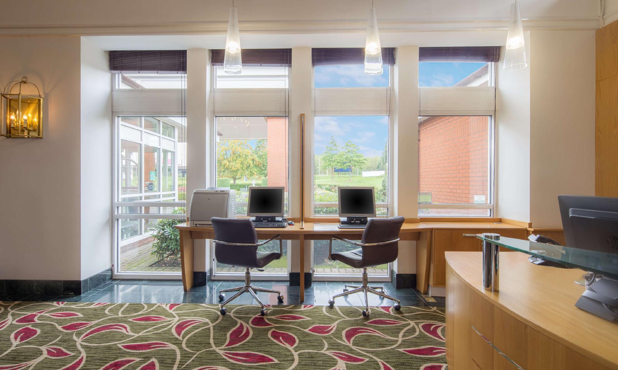 Trung tâm hội nghị