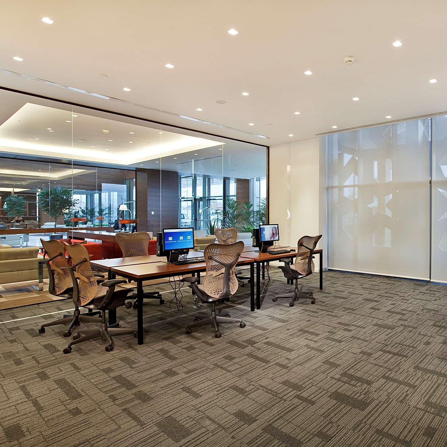 Trung tâm hội nghị