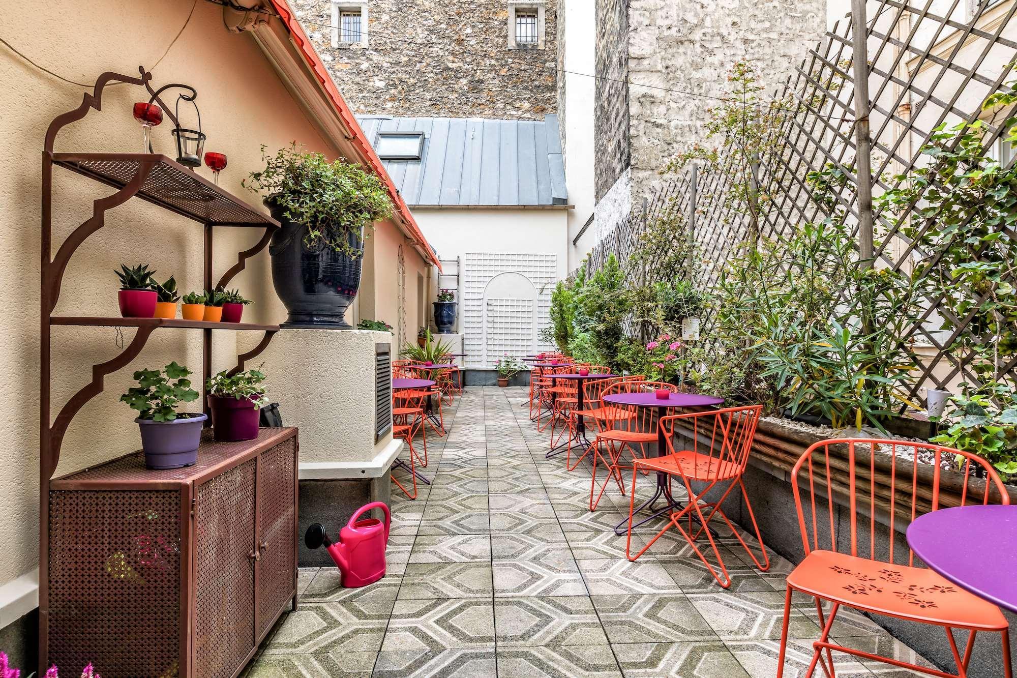 Ngoại cảnh khách sạn