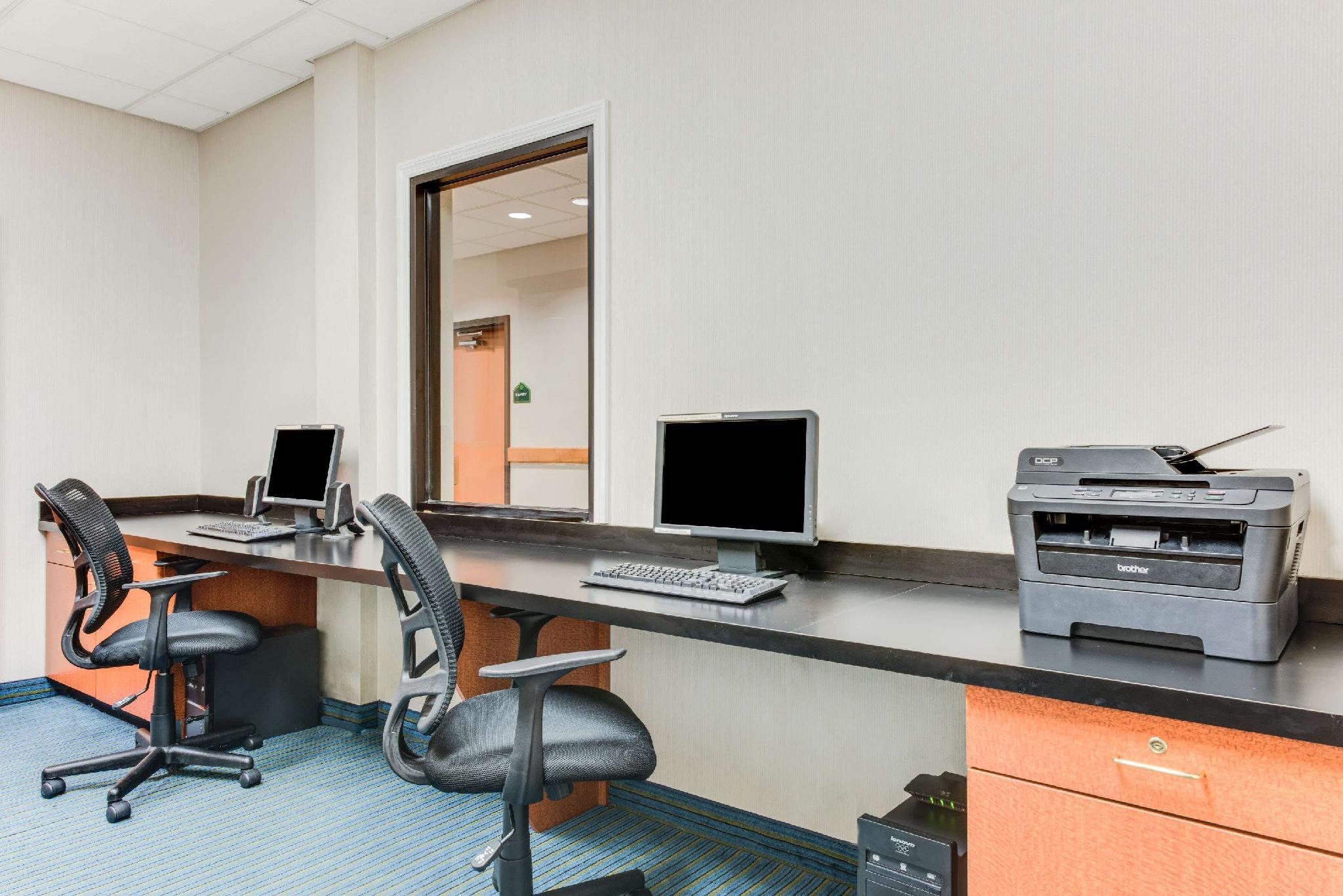 Trung tâm hội nghị