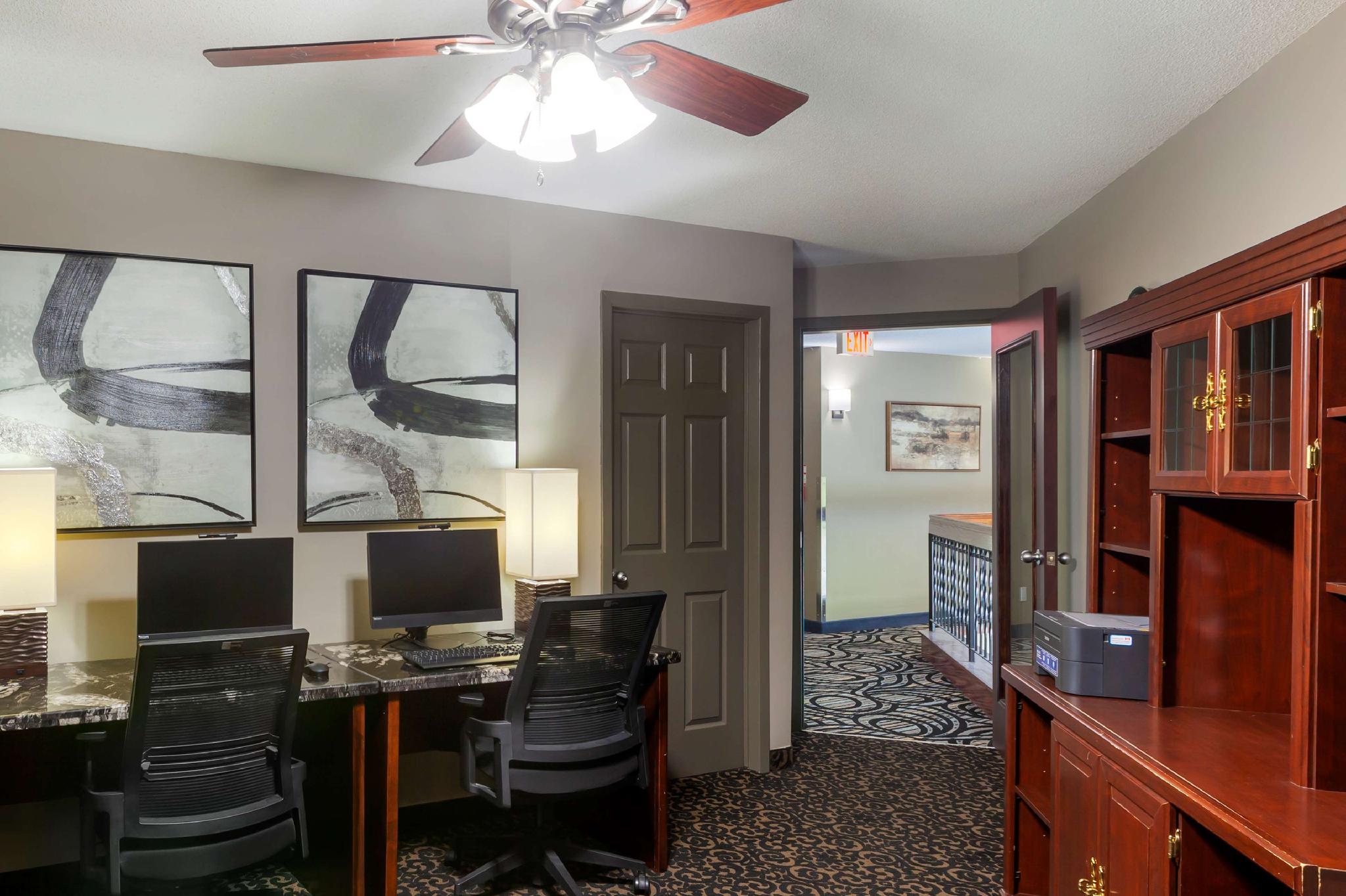 Trung tâm hội nghị