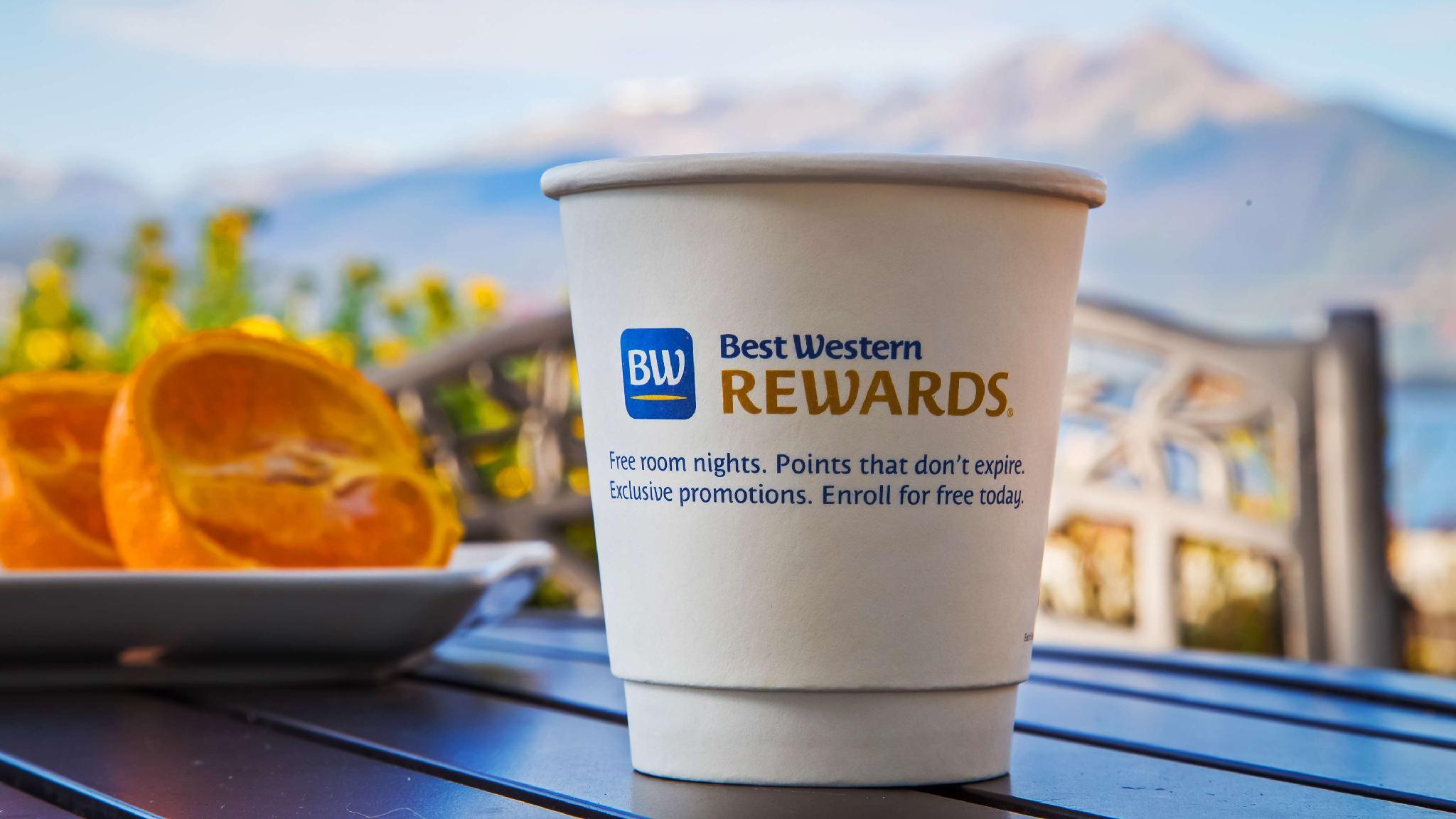 Ngoại cảnh khách sạn