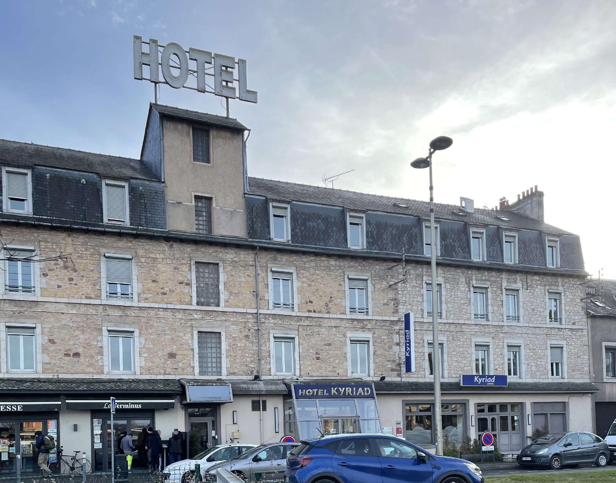 Ngoại cảnh khách sạn