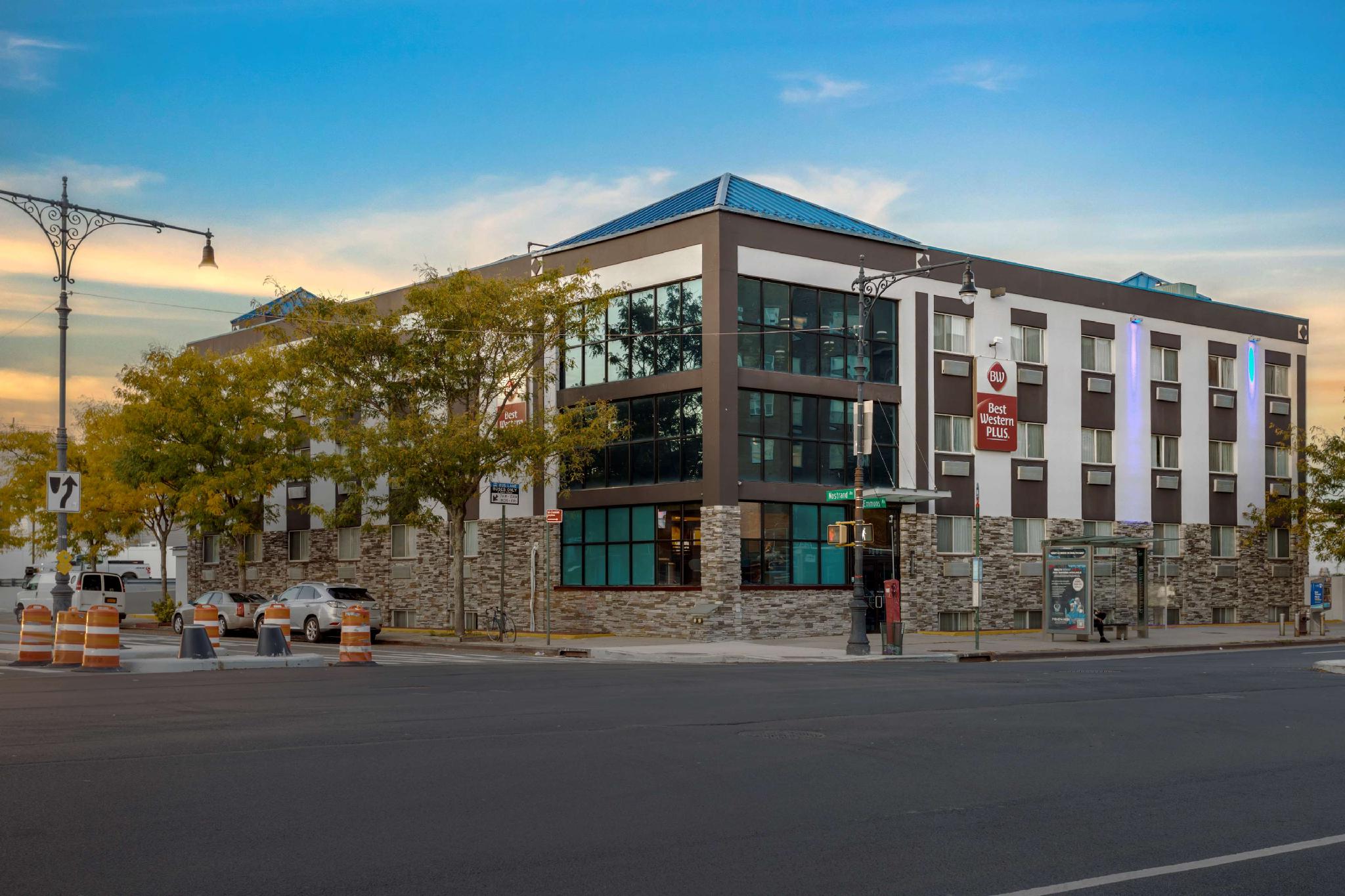 Ngoại cảnh khách sạn