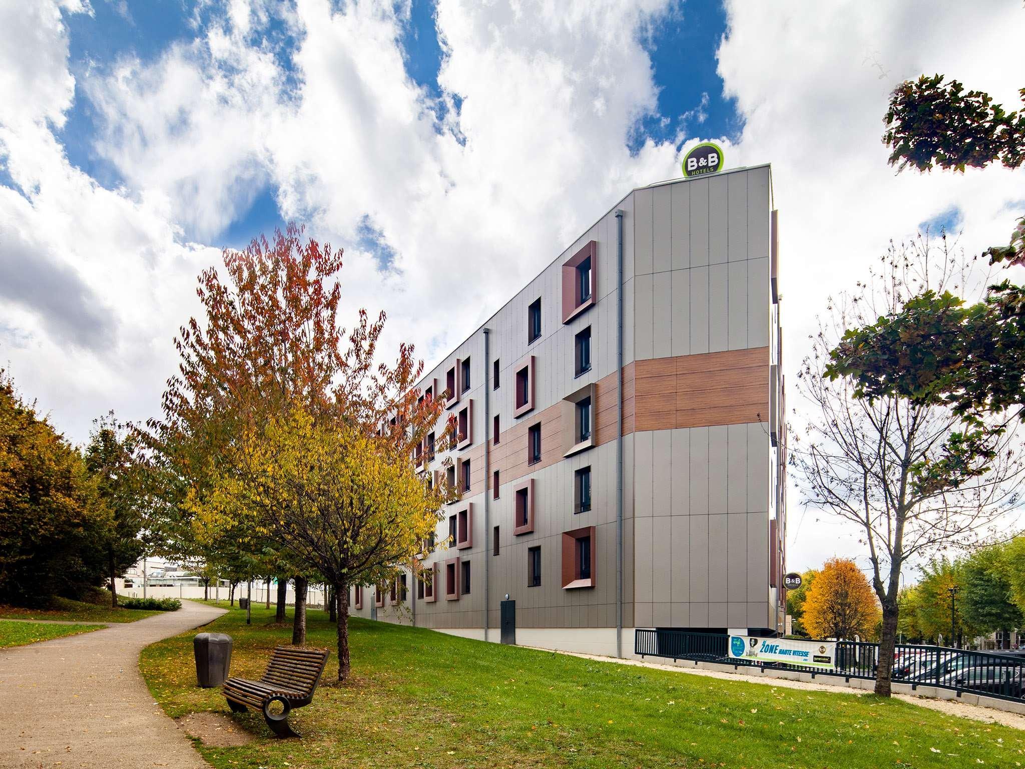 Ngoại cảnh khách sạn