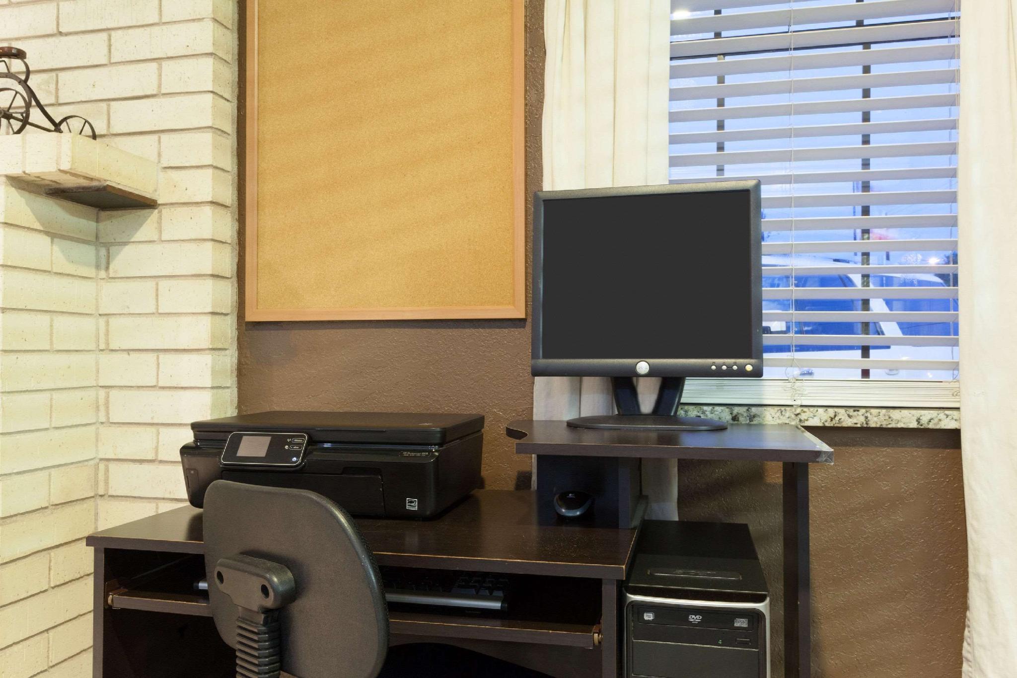 Trung tâm hội nghị