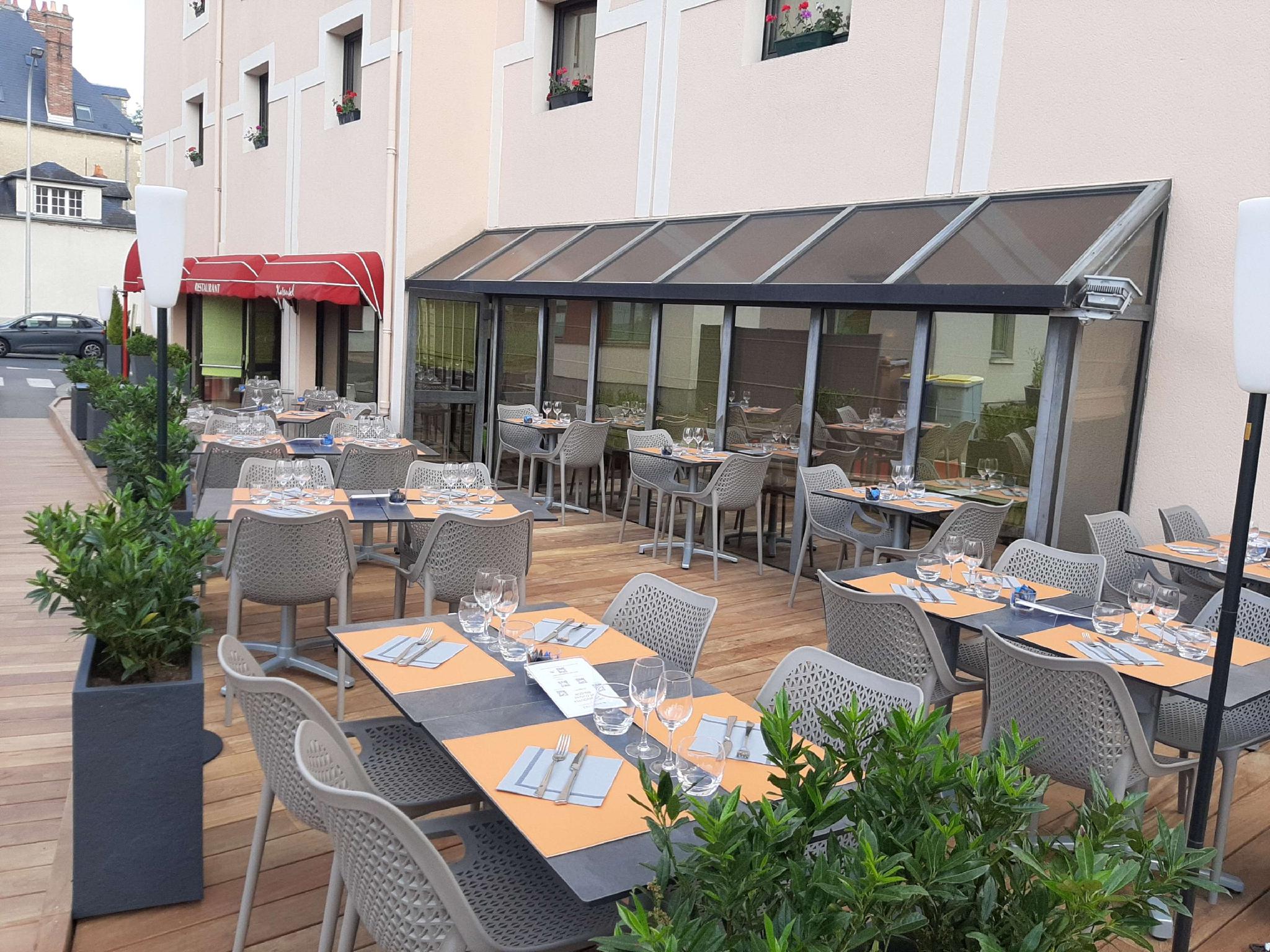 Ngoại cảnh khách sạn