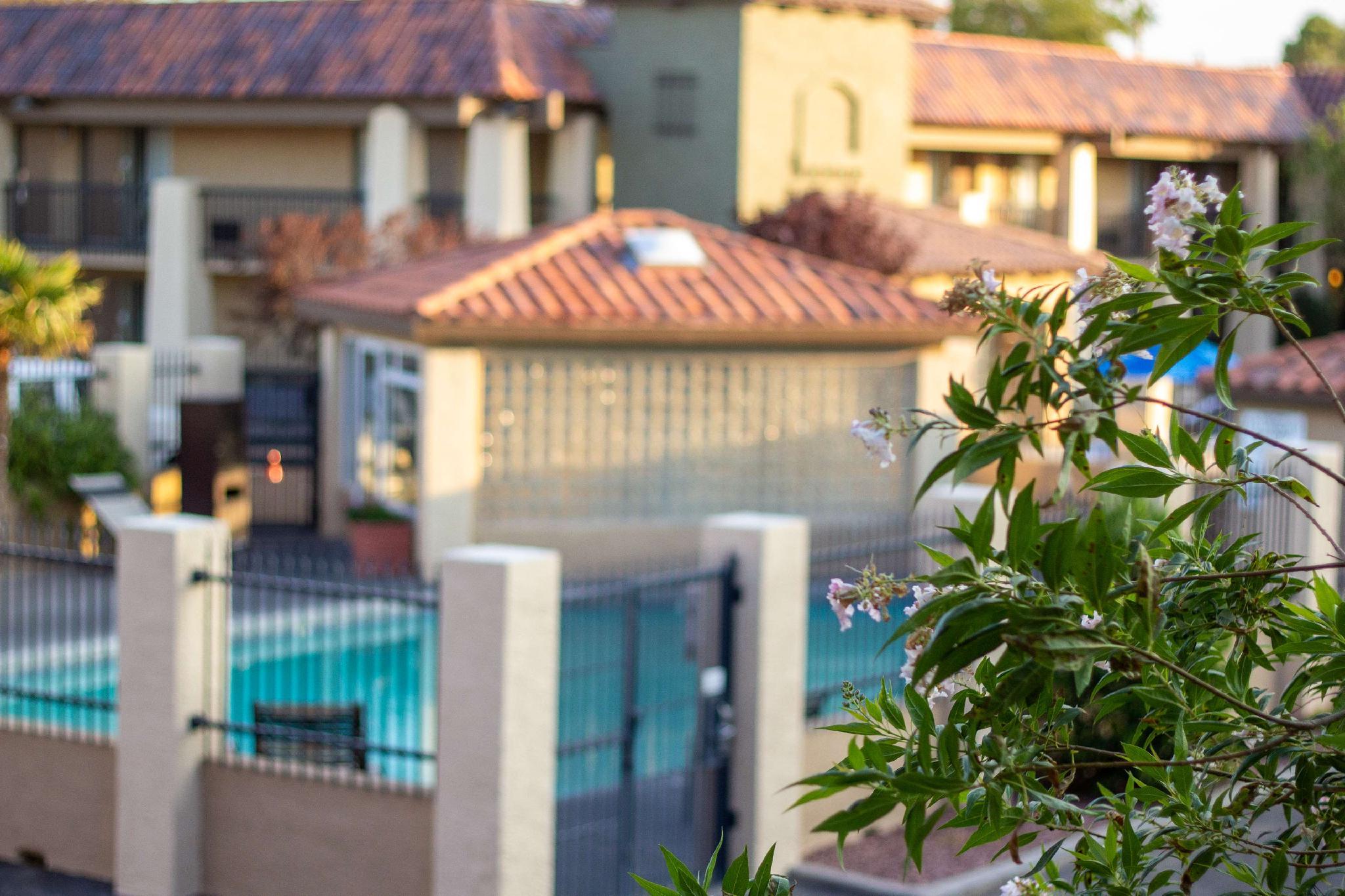 Ngoại cảnh khách sạn