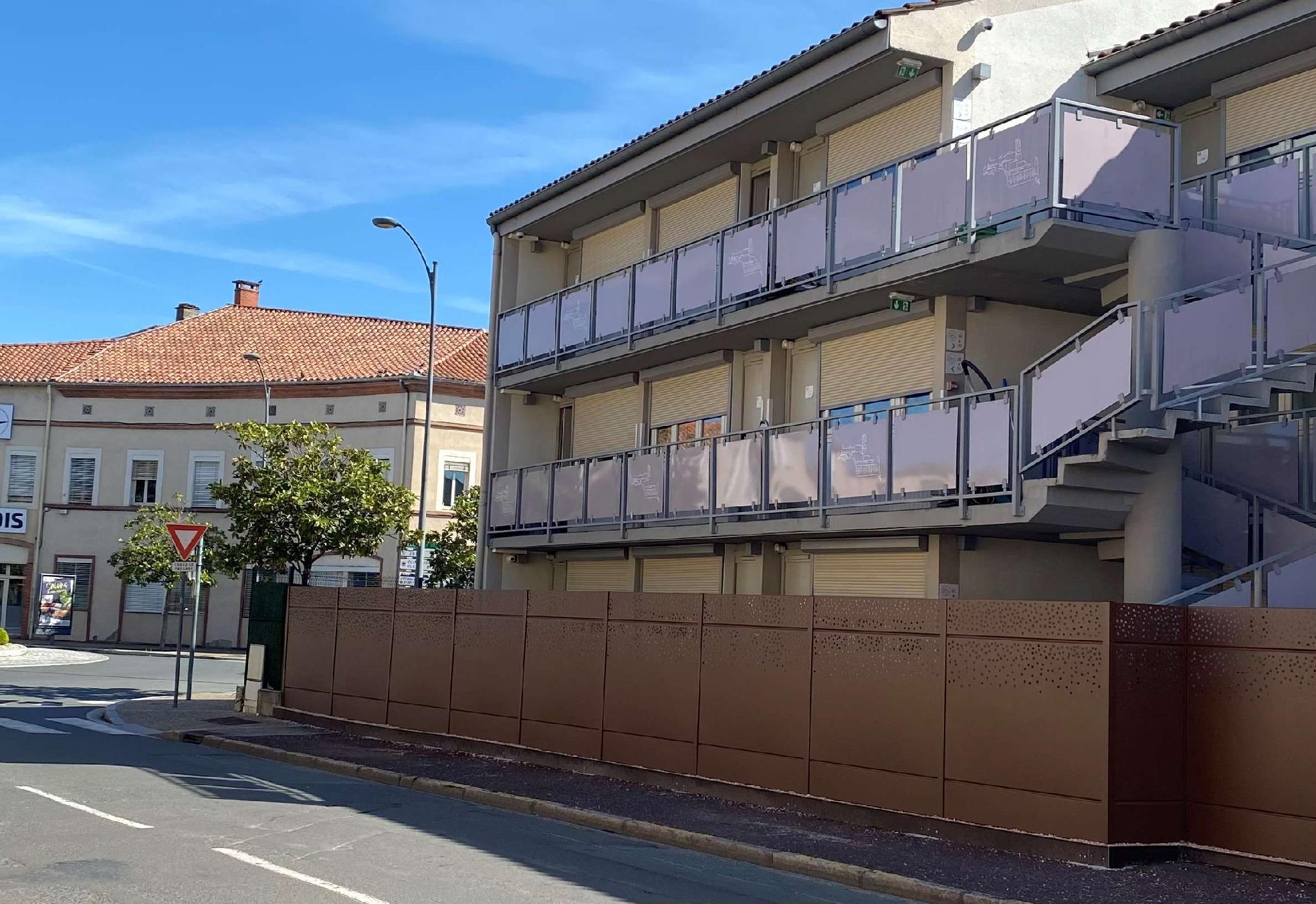 Ngoại cảnh khách sạn