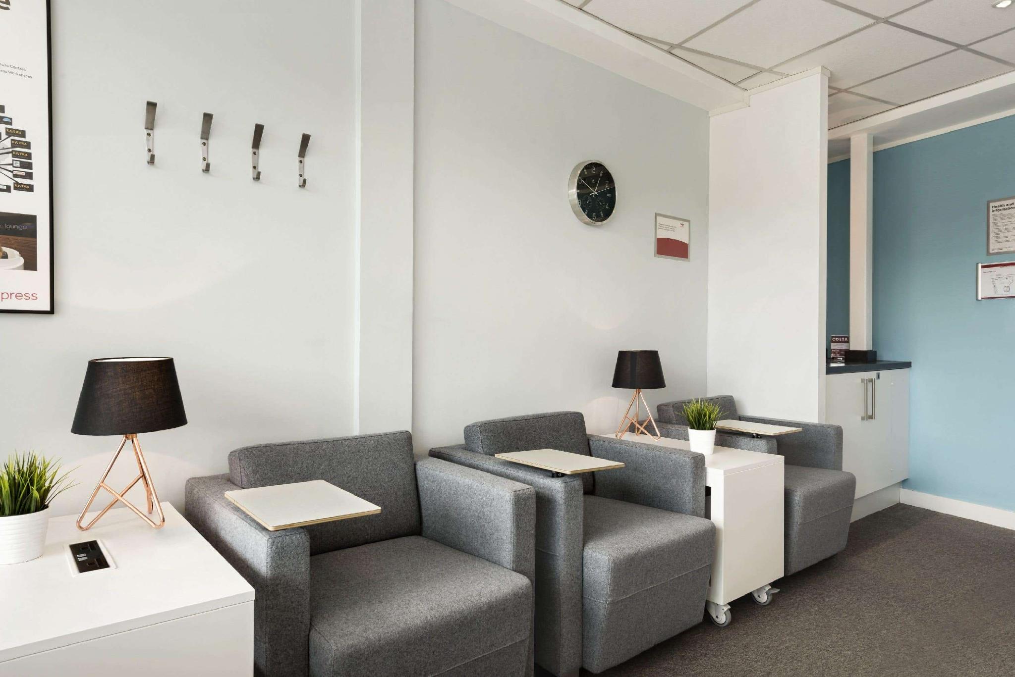 Trung tâm hội nghị