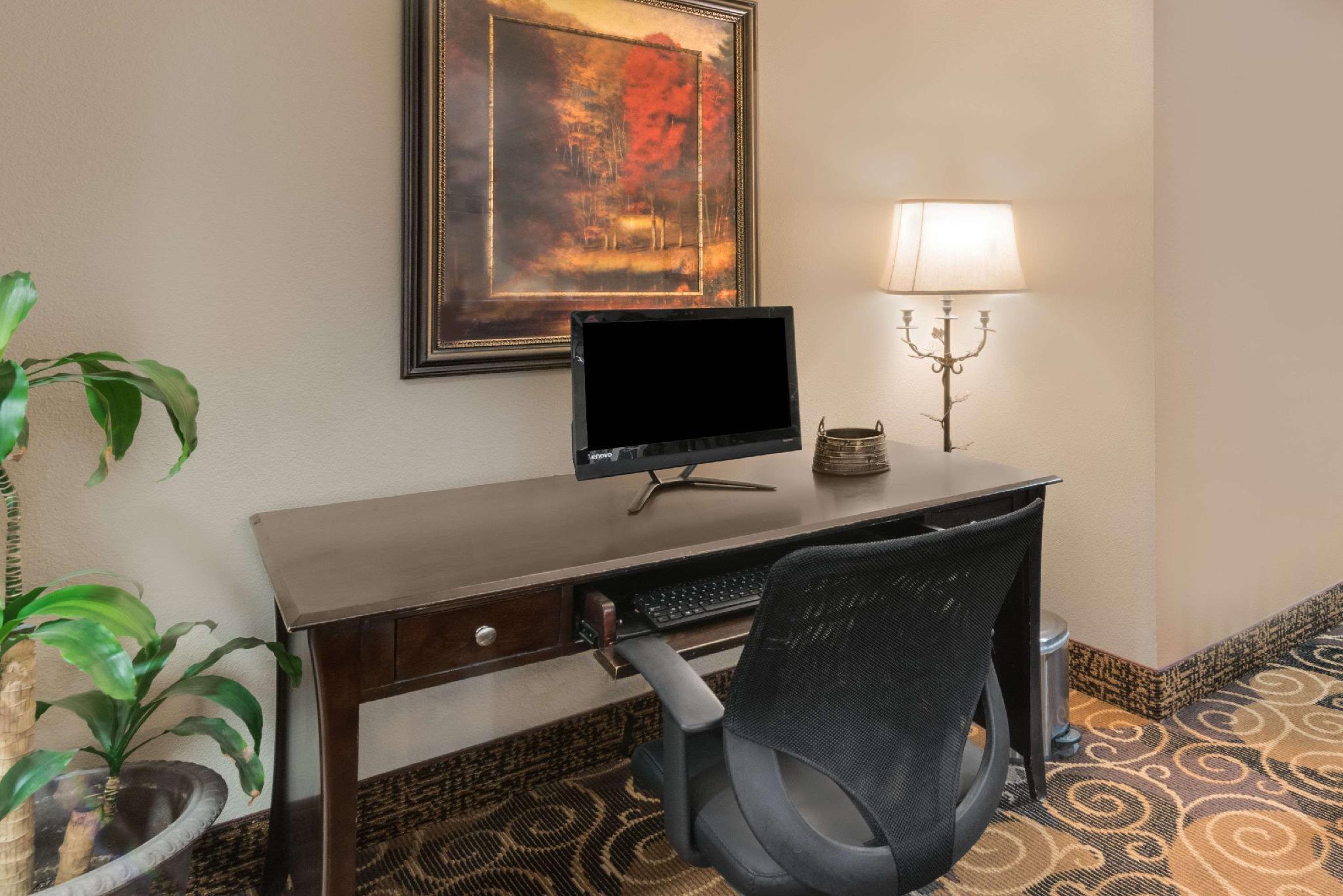 Trung tâm hội nghị