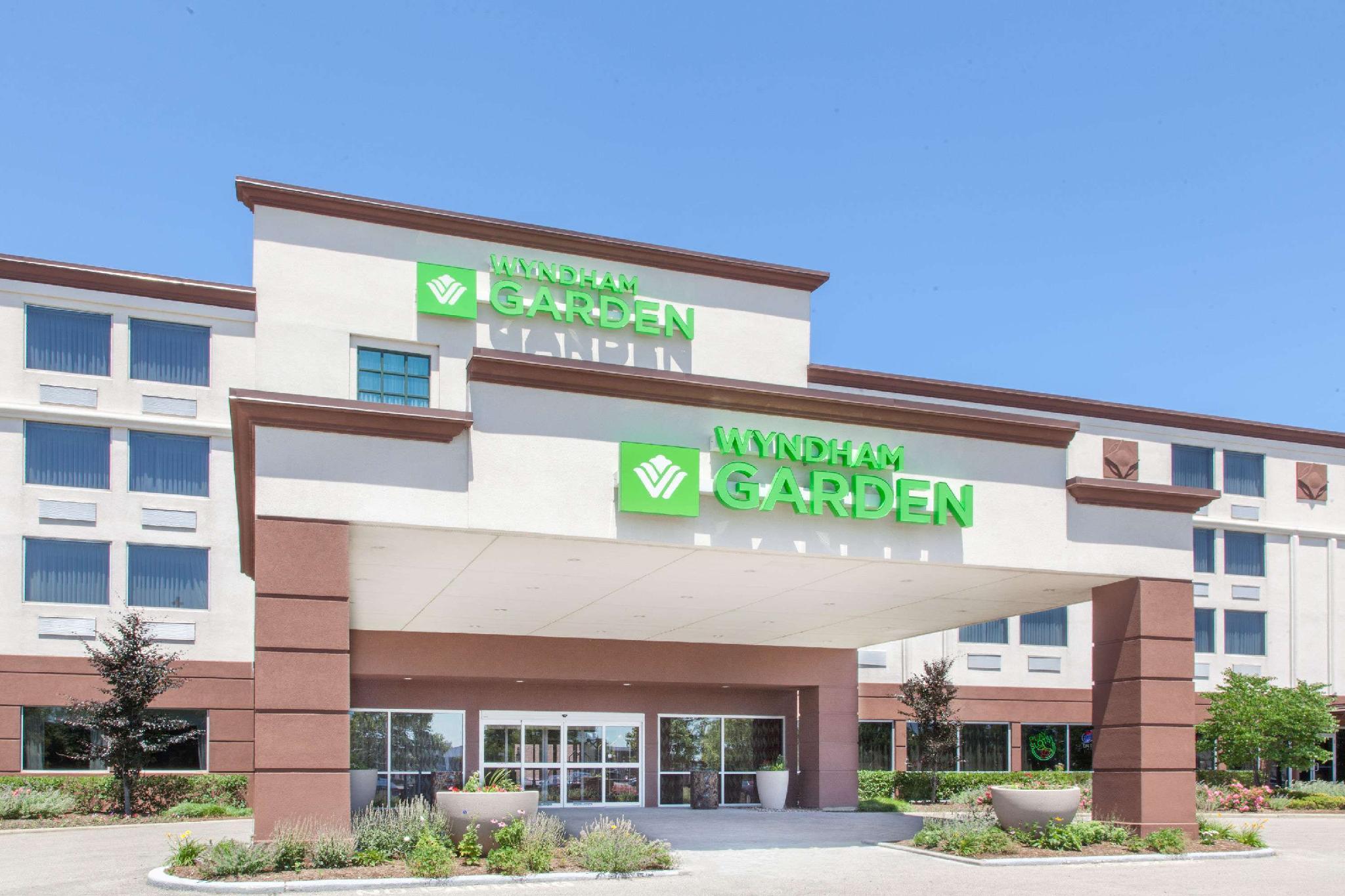 Ngoại cảnh khách sạn